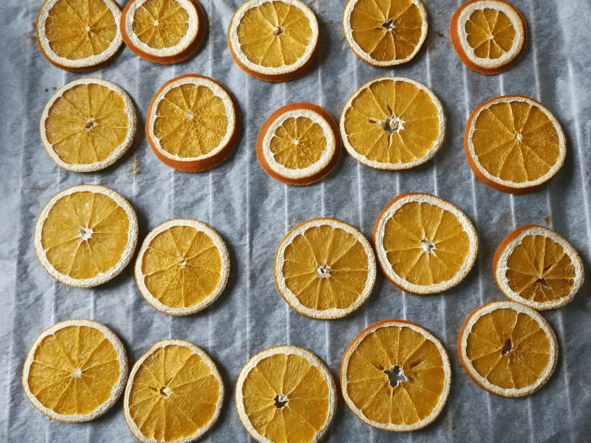 Delicious freeze dried lemon slices ready for snacking