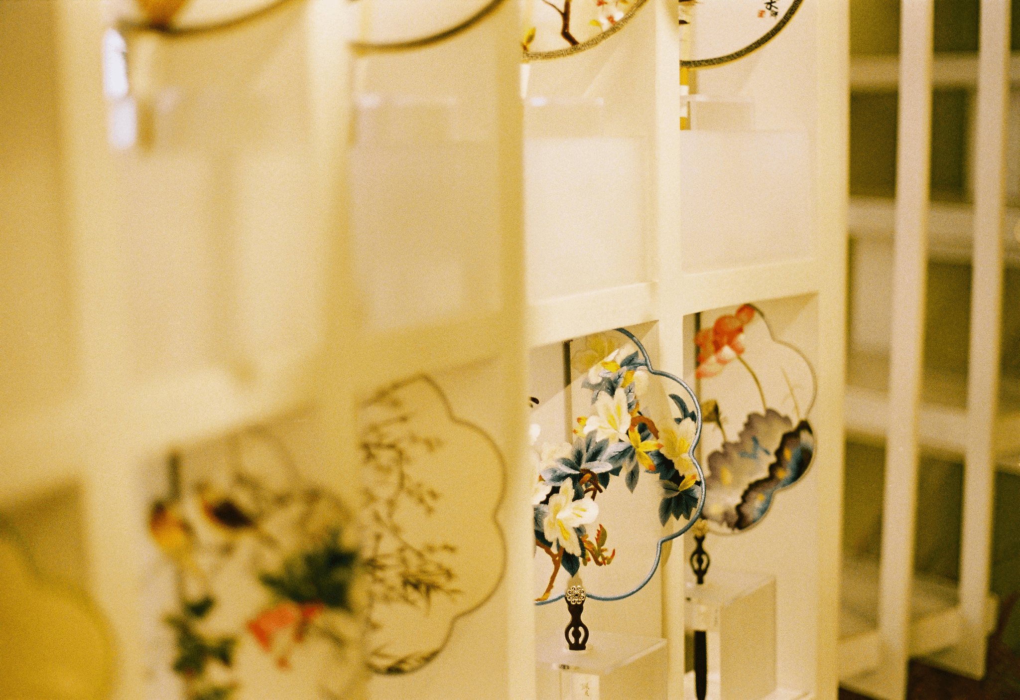 Stunning display of china jewellery wholesale showcasing vibrant designs.