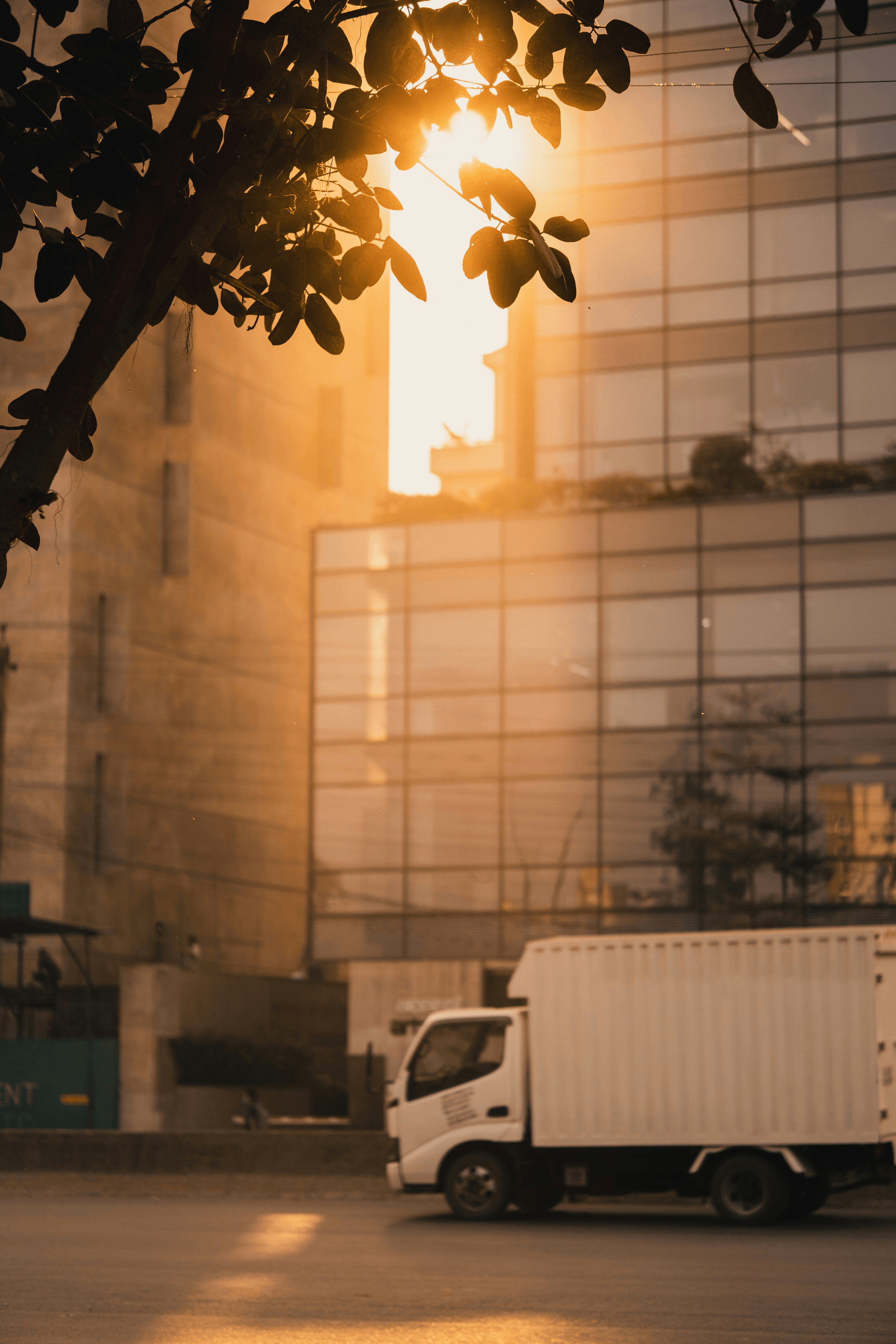 40ft container office designs with solar panels
