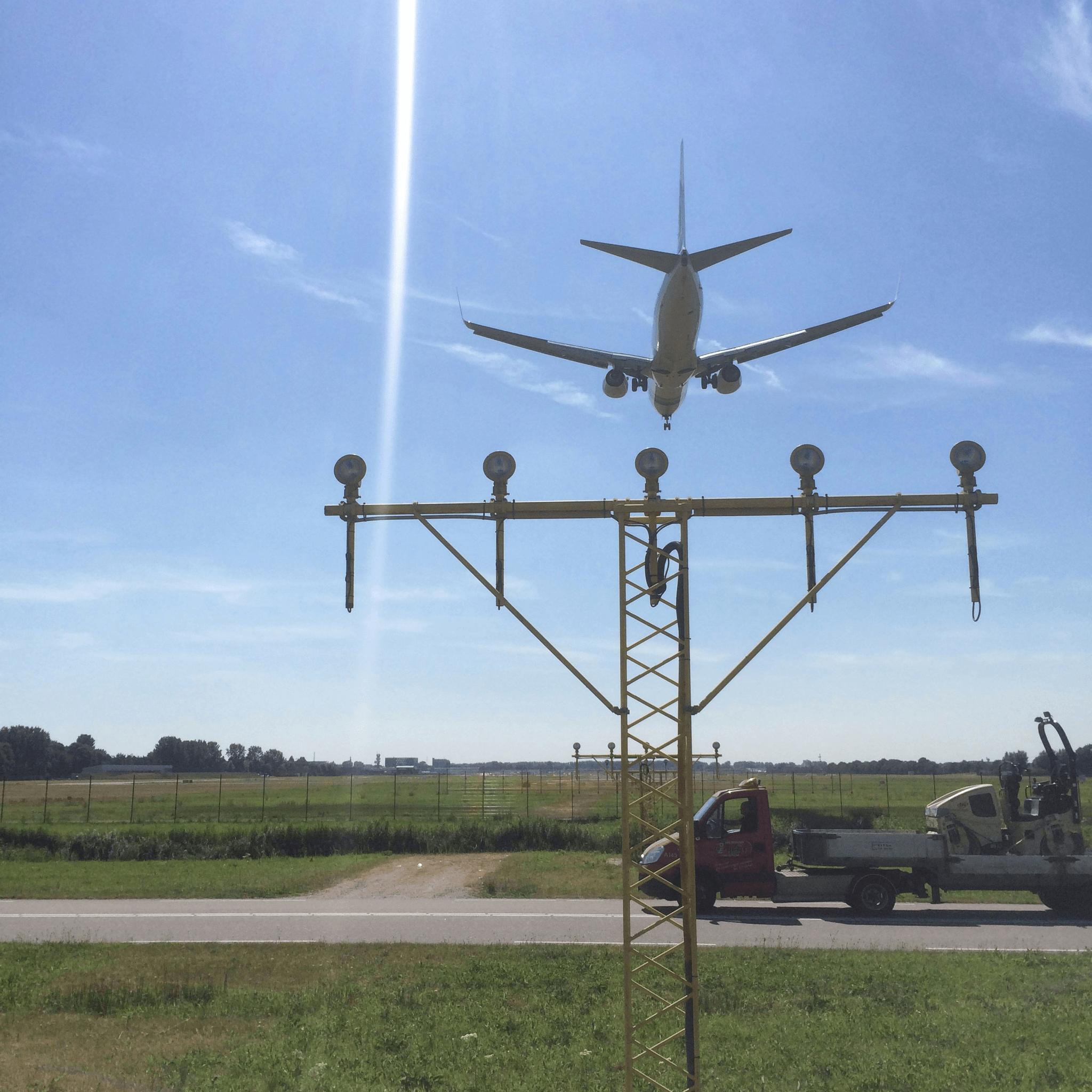 aviation awos provides essential real-time data for safe flights