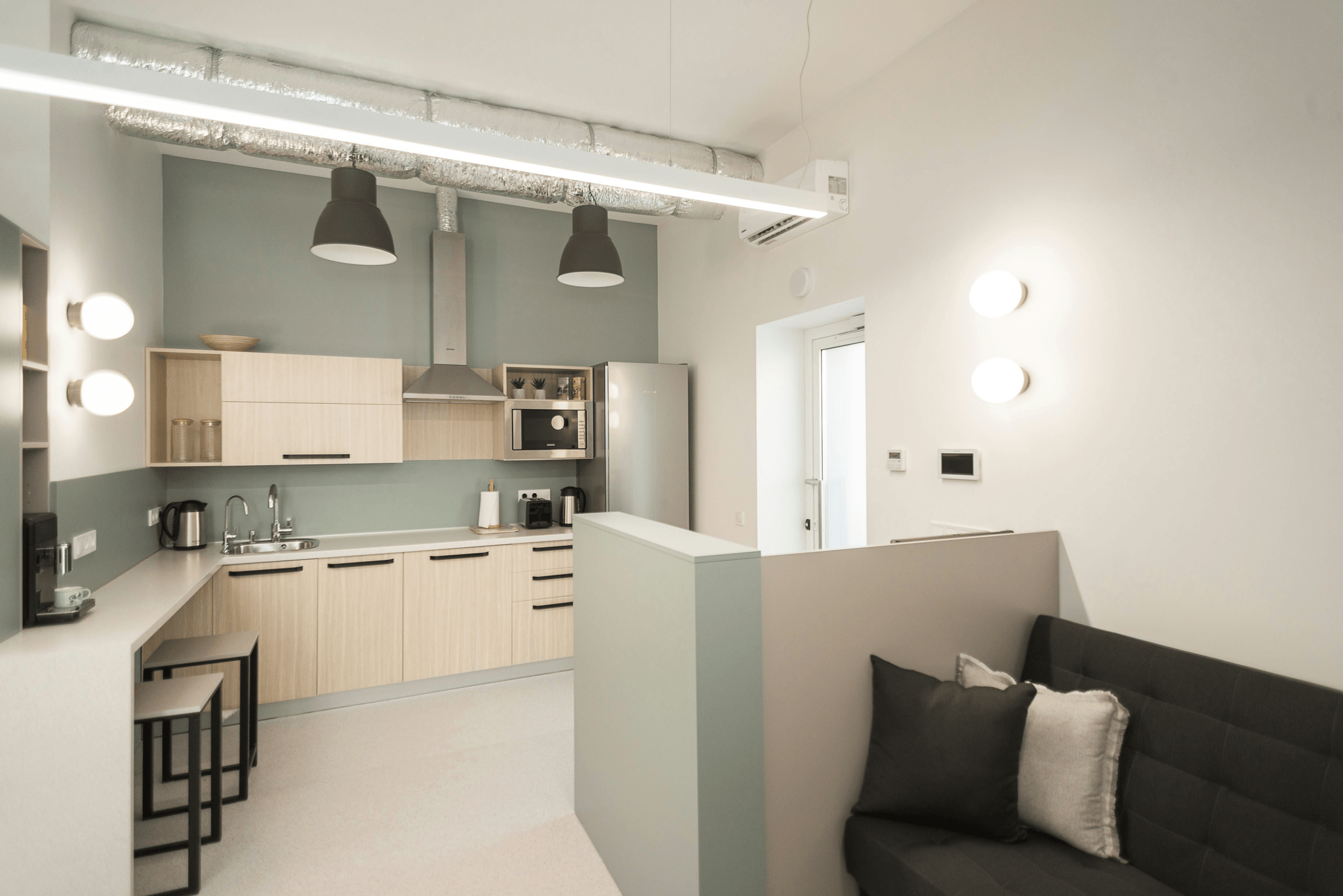 Stylish modern kitchen featuring Chinese kitchen cabinets wholesale