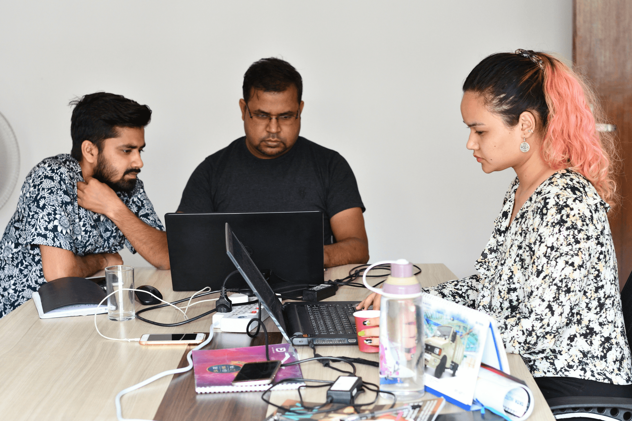 how to find chinese manufacturers using social media connections