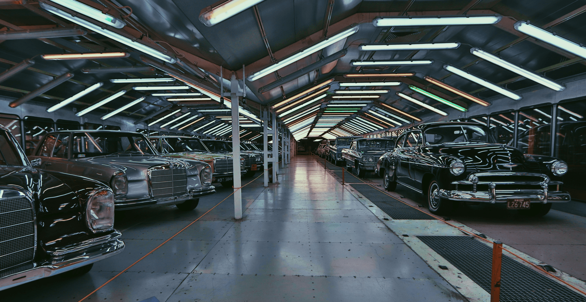 Manufacturing in Italy: showcasing skilled artisans and advanced machinery