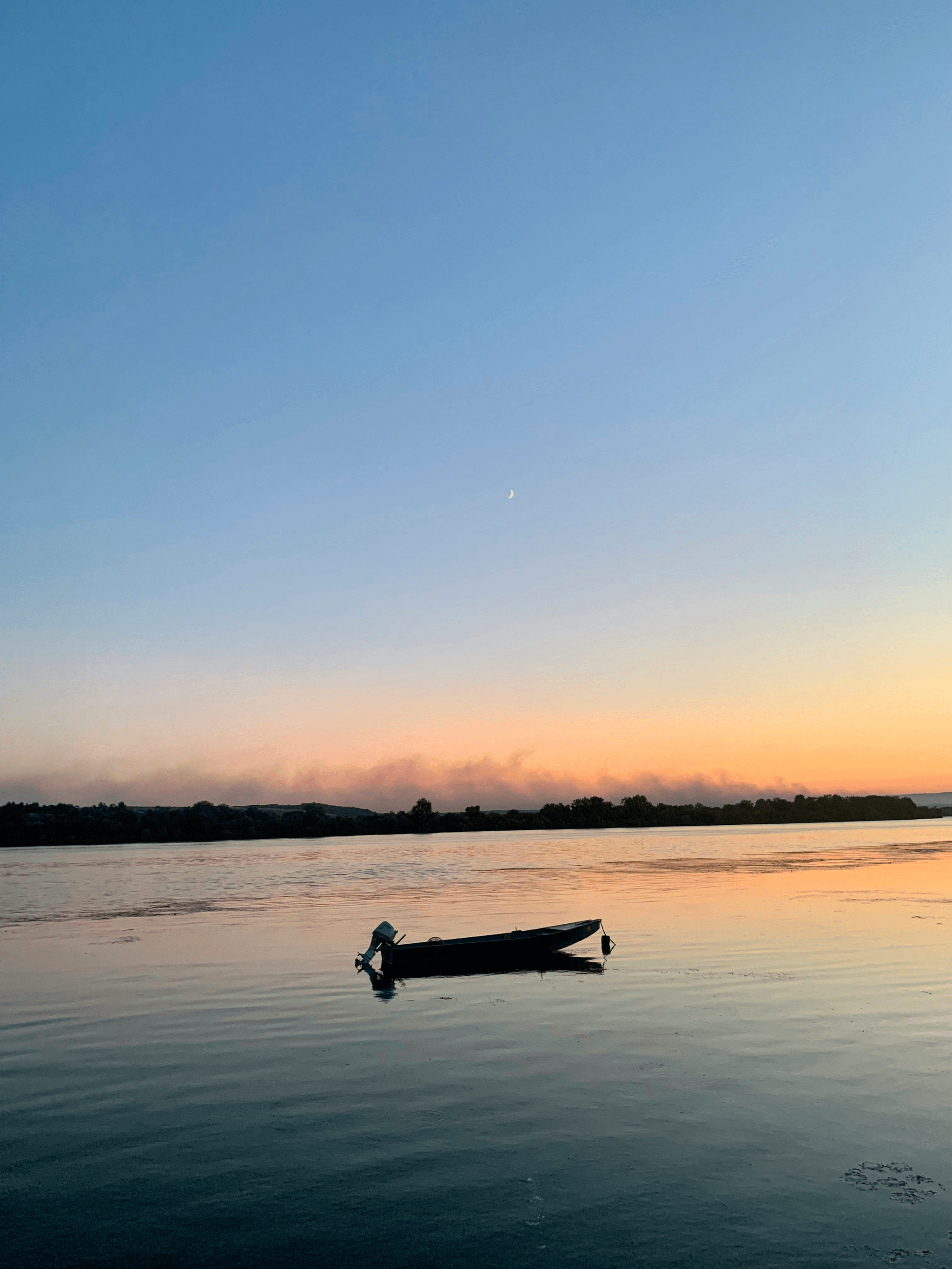 Versatile 20 Foot Aluminum Boat