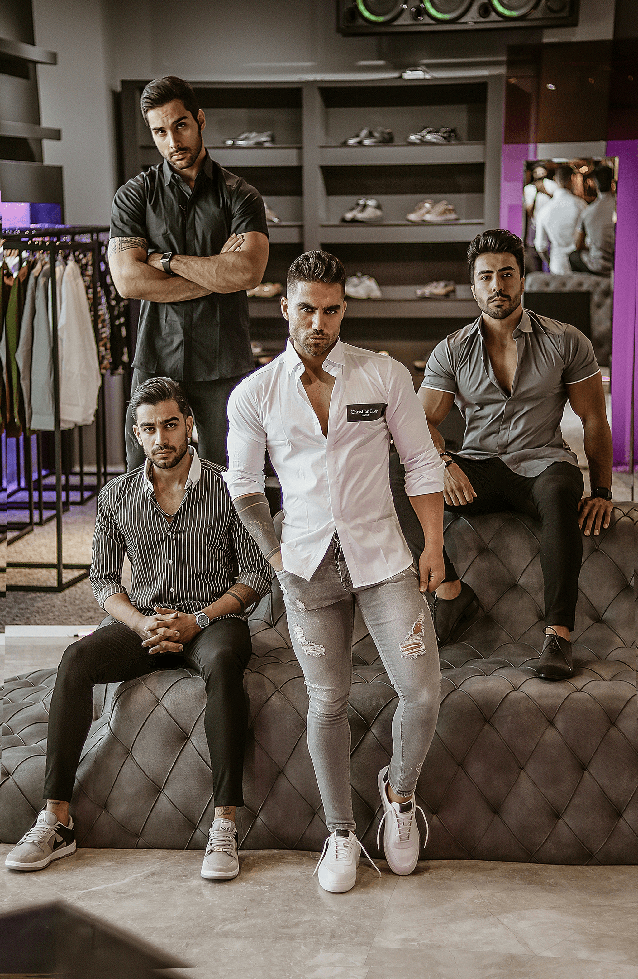 how to find a clothing vendor for trendy apparel