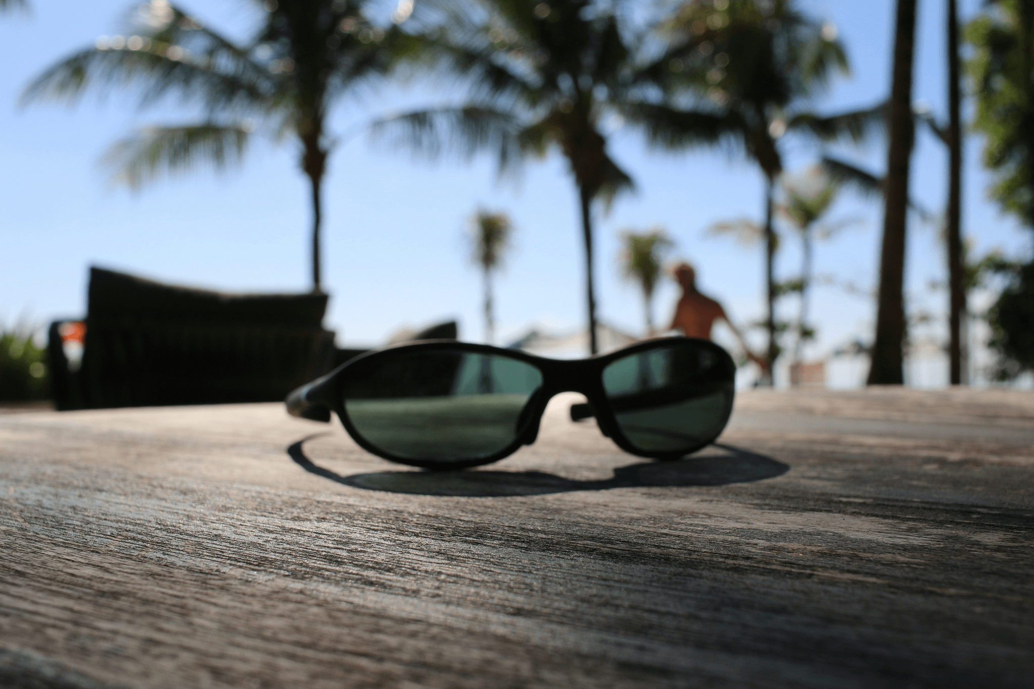 sunglasses material selection focusing on style and UV protection