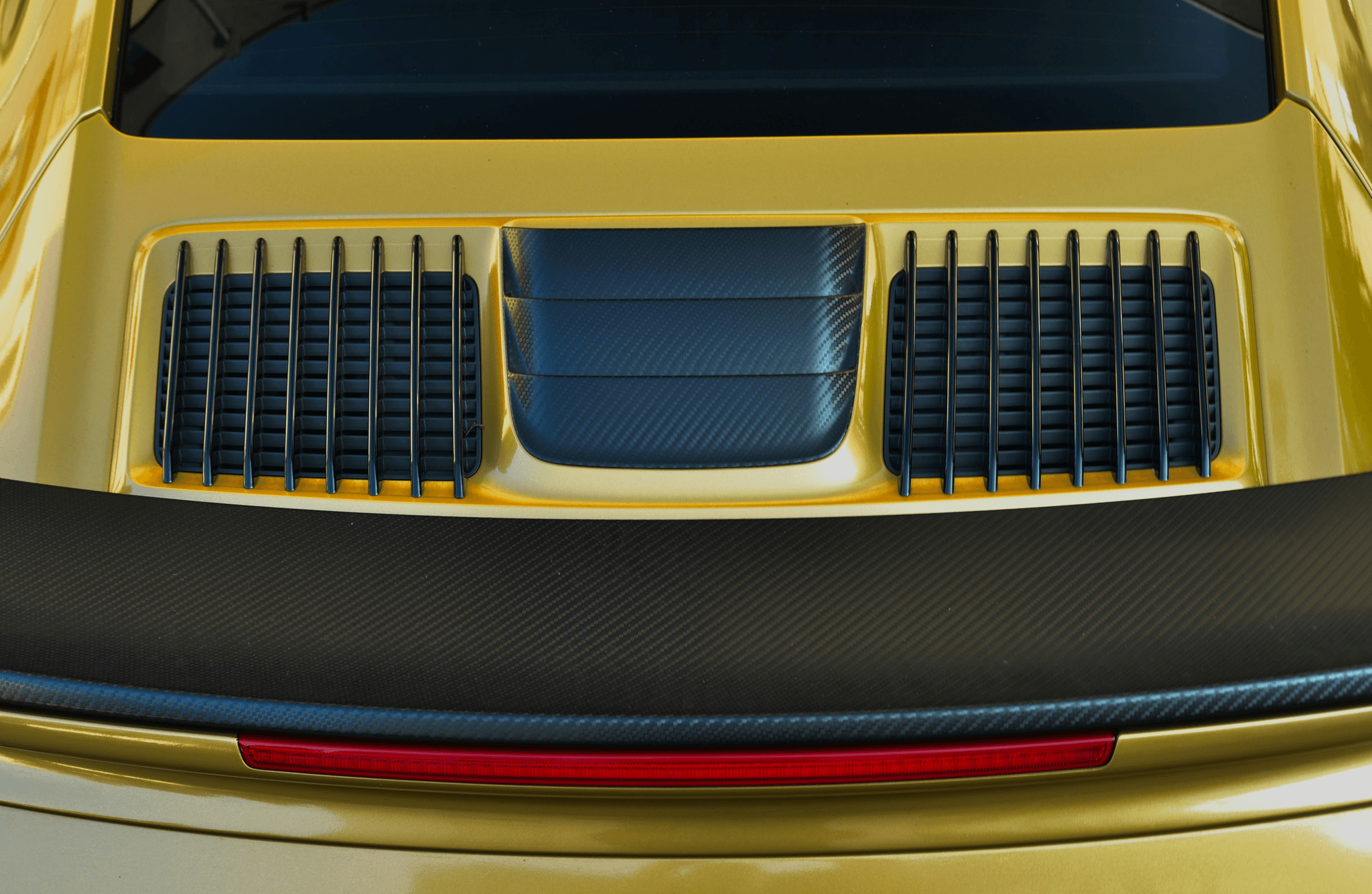 High-quality fiamm horn installed on vehicle