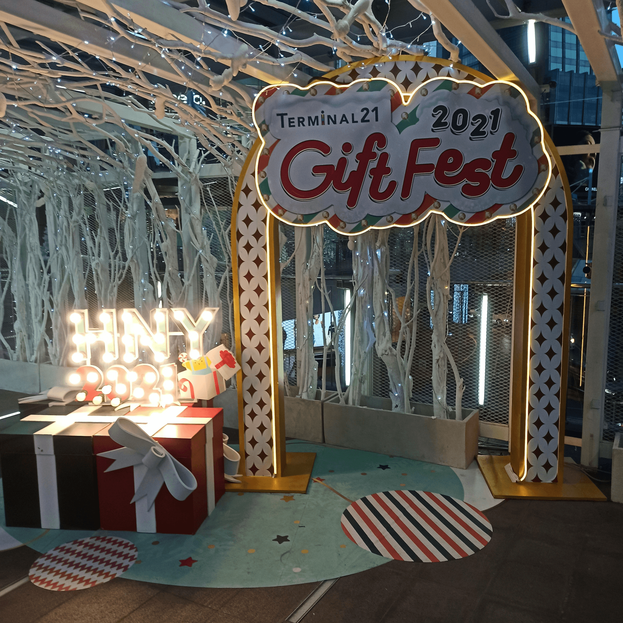 Importing Christmas Gifts from China: Finding Reputable Suppliers