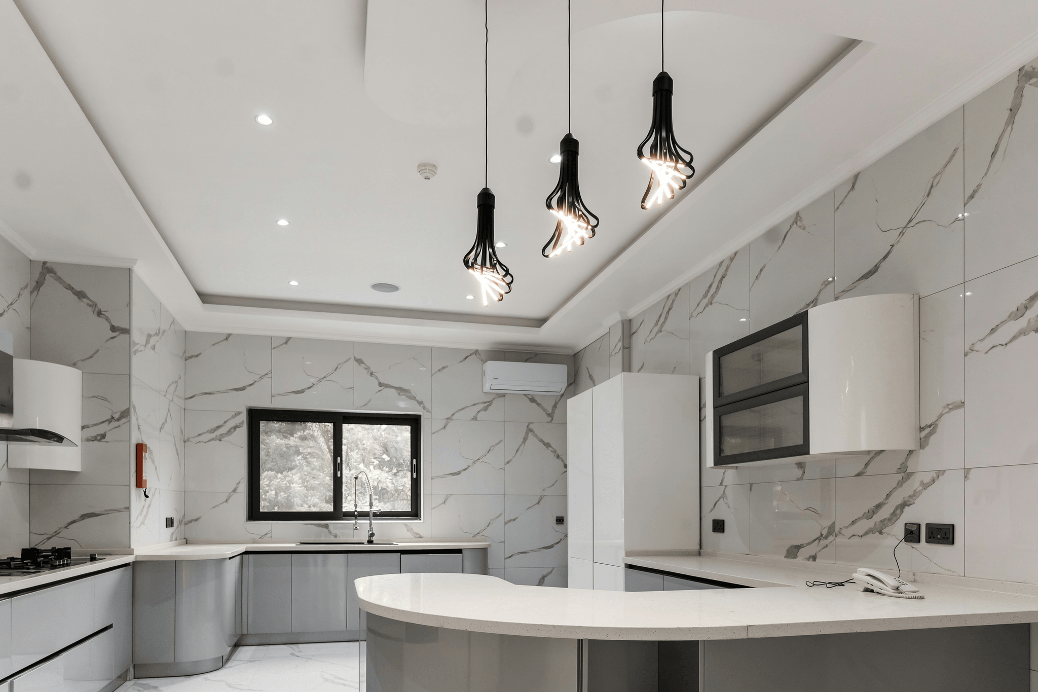 Luxurious kitchen design with high-end manufactured housing supplies