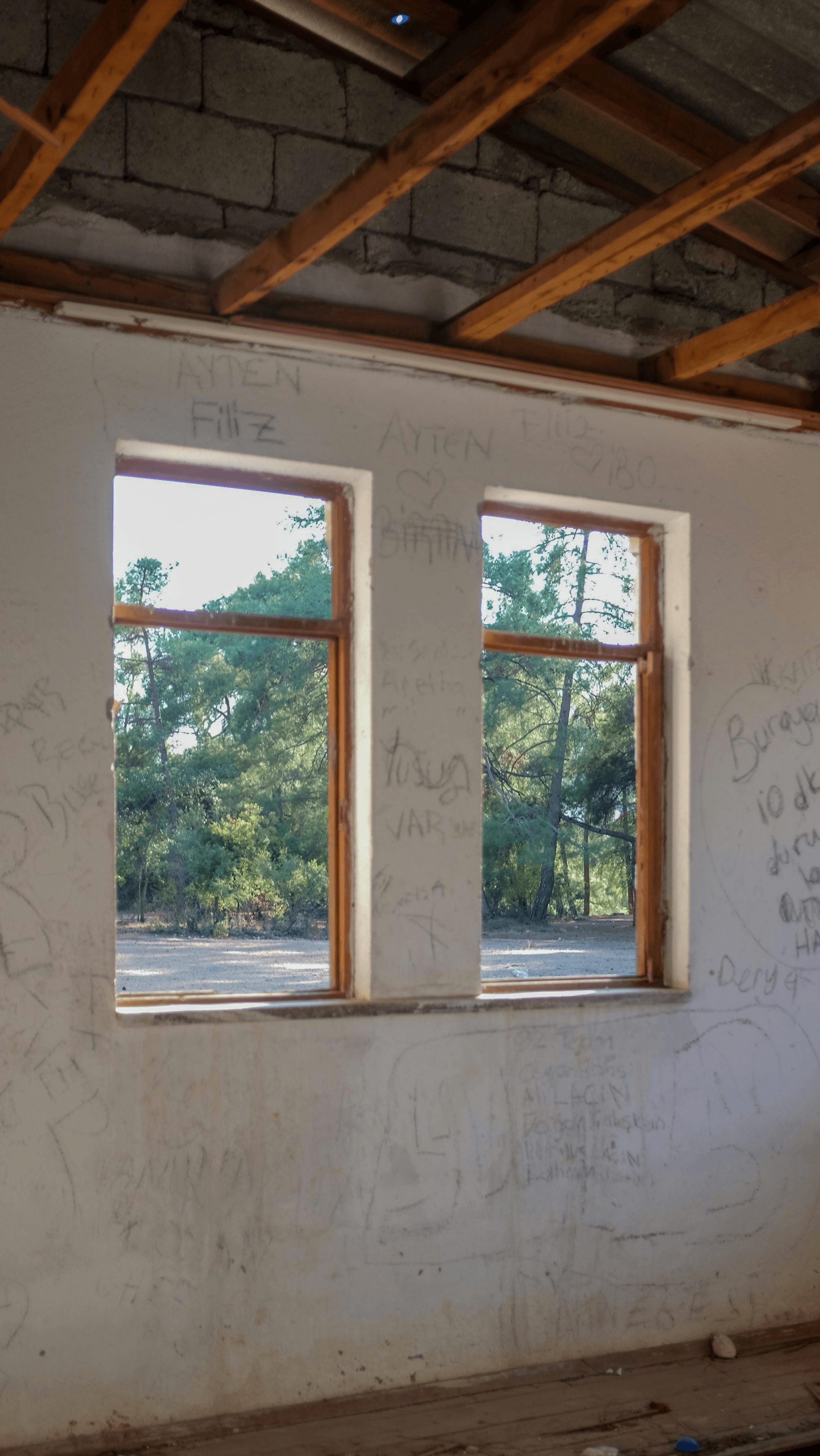 Durable prefab classroom construction for long-term use