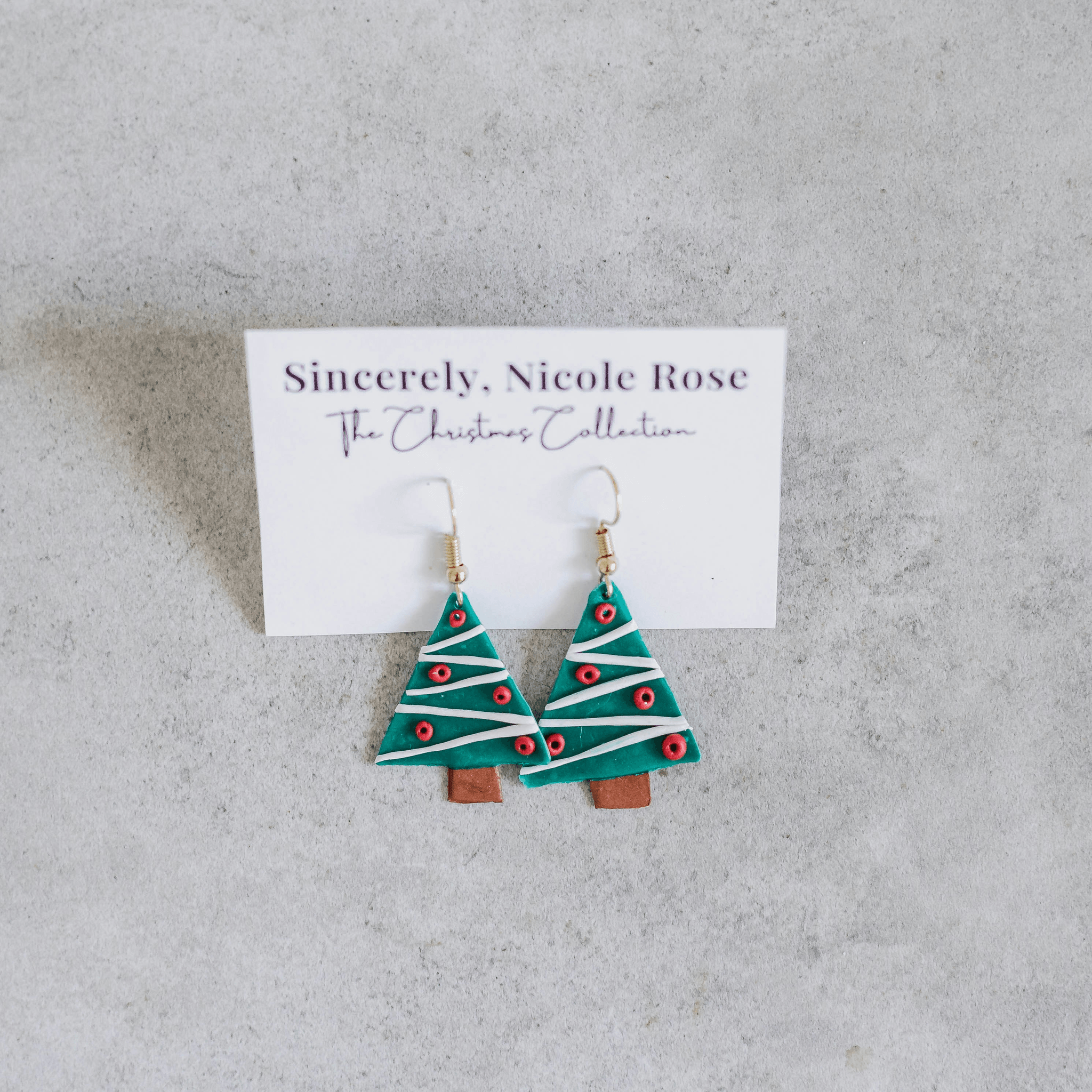 Beautiful christmas earrings featuring sparkling stars for festive celebrations.