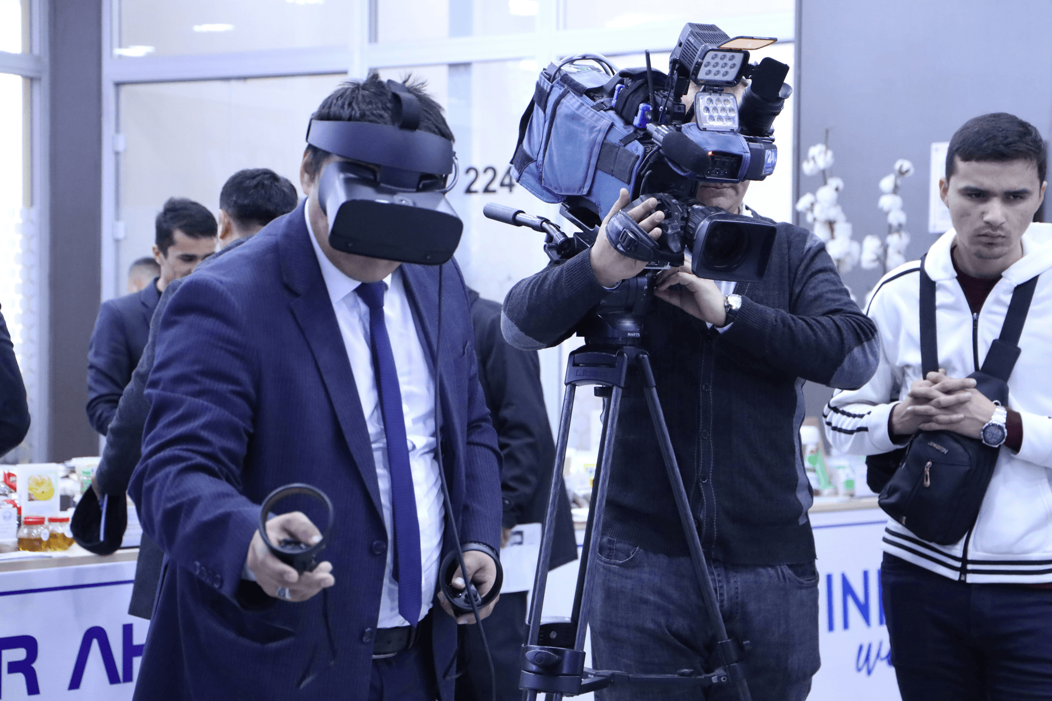 Leveraging video calls for virtual factory tours with China suppliers