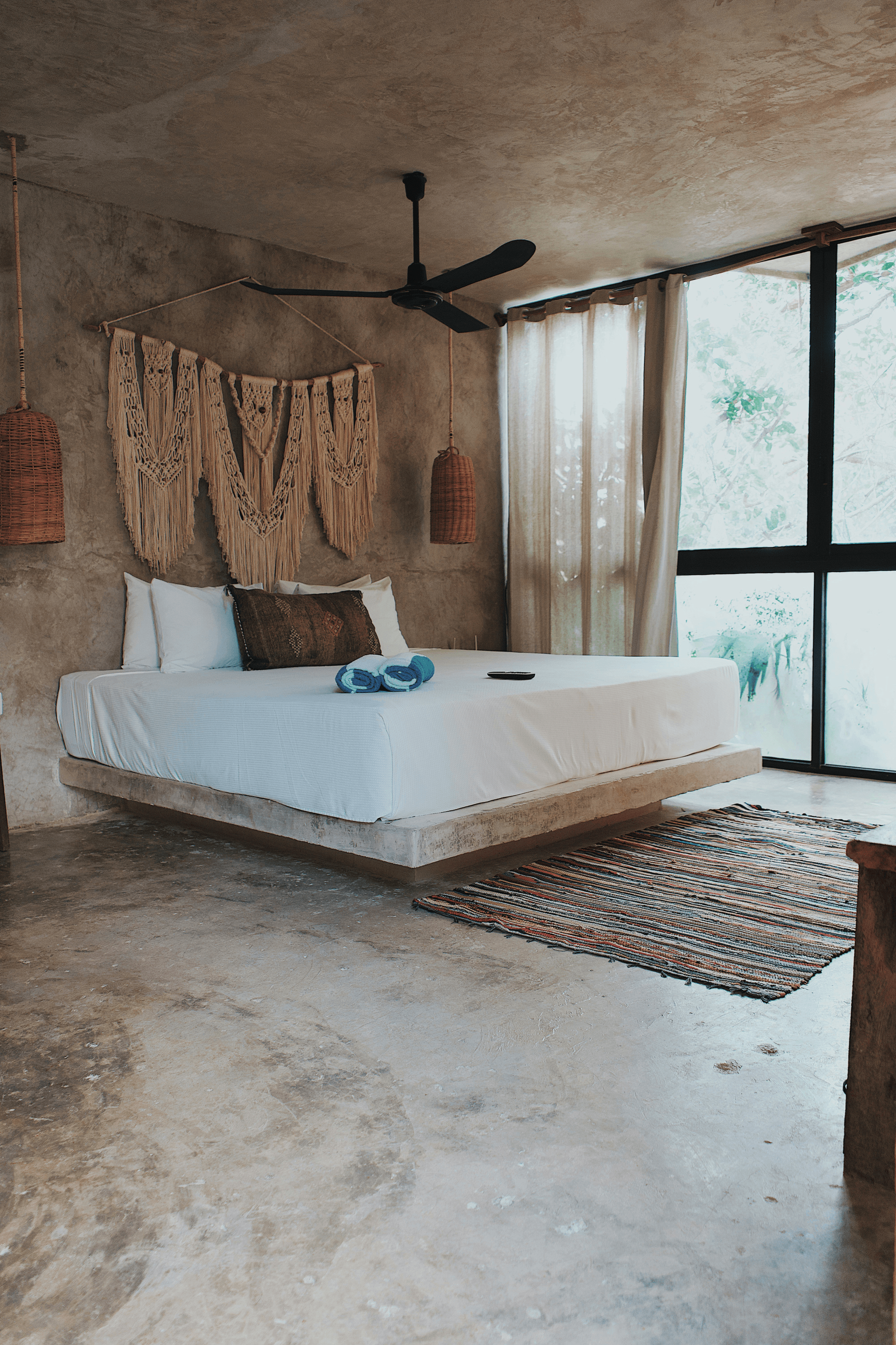 hotel equipment supplies affordable bedding options