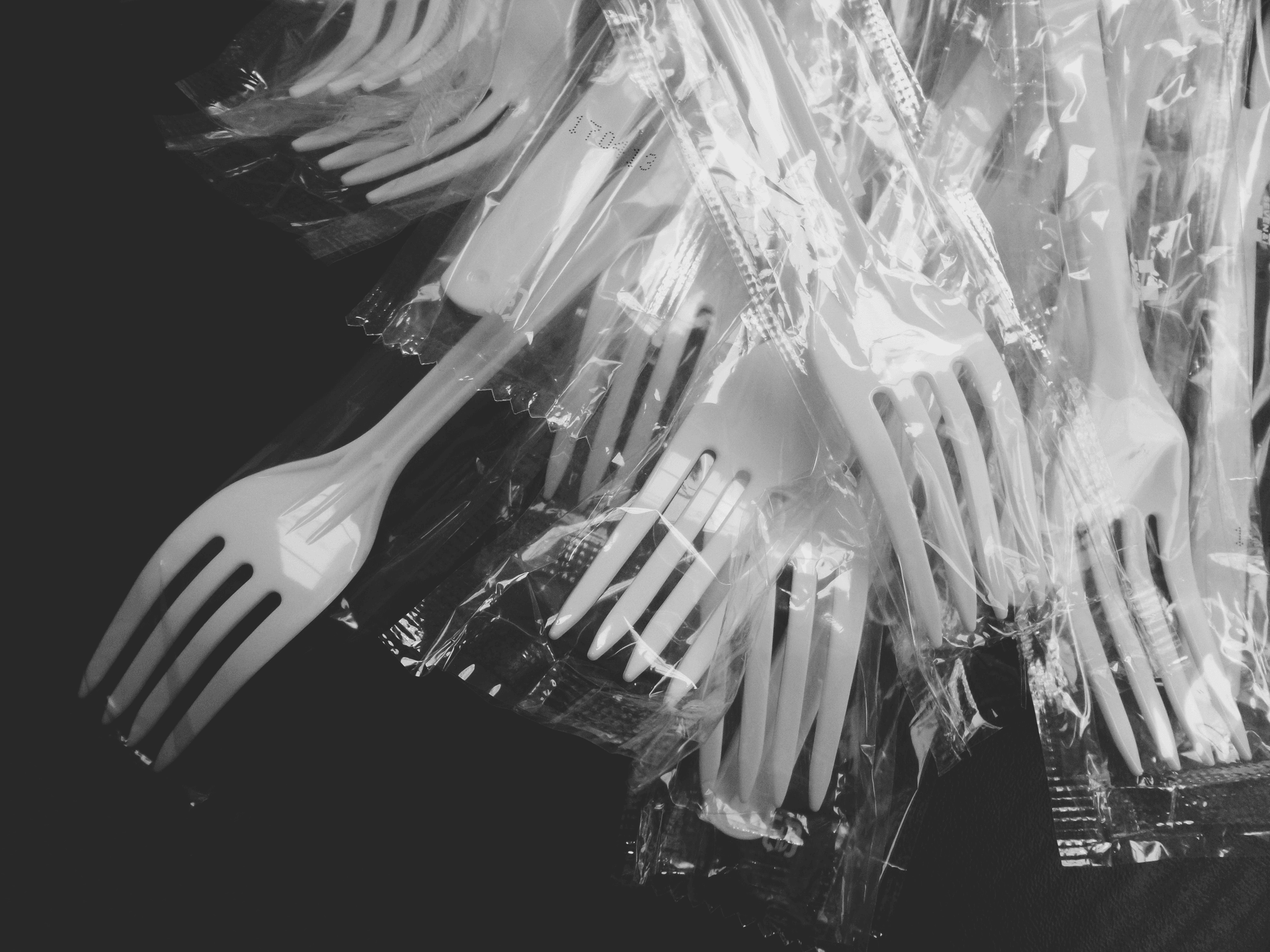 Eco-friendly disposable plastic cutlery packets