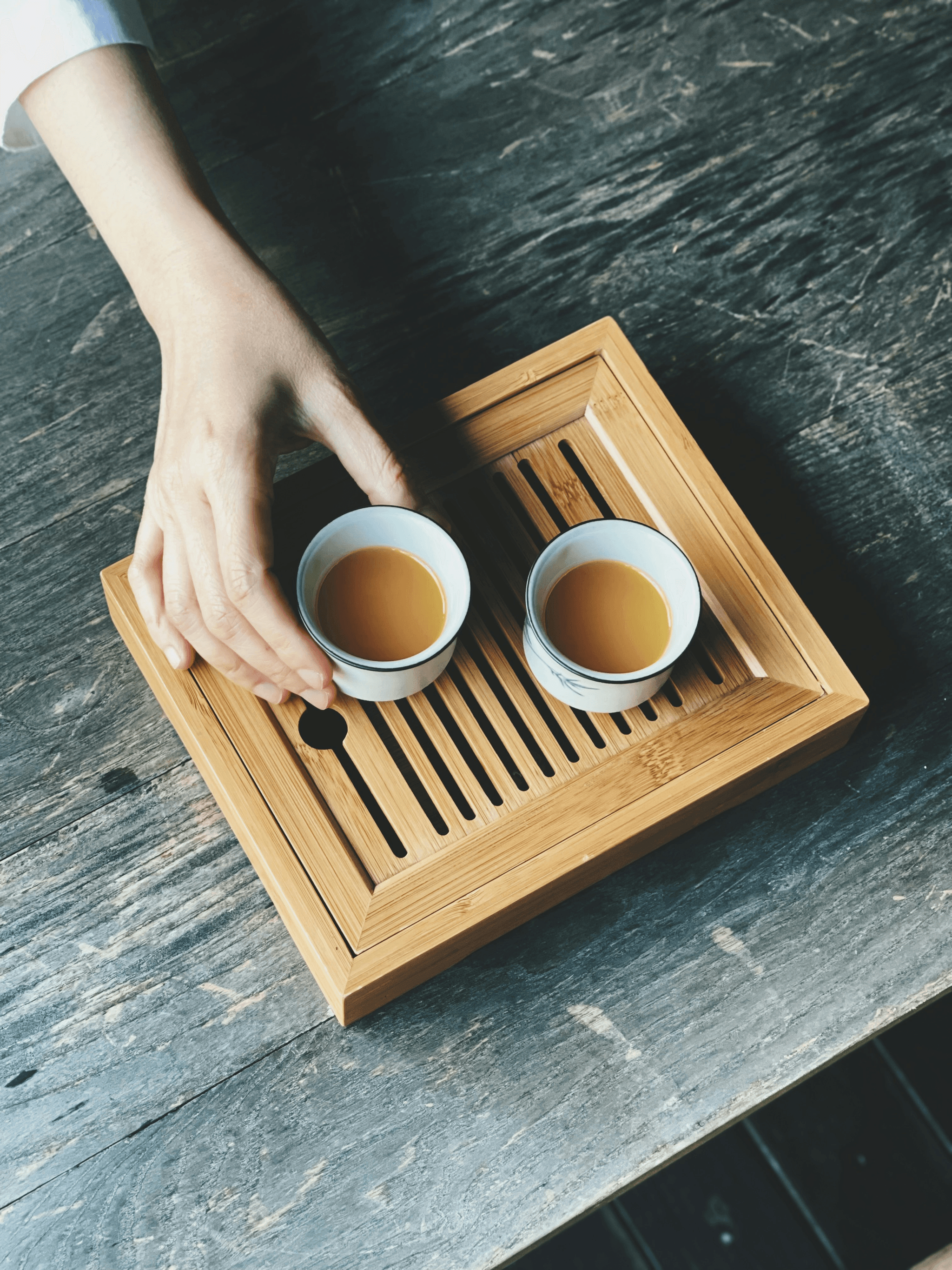 find suppliers in china during a business meeting