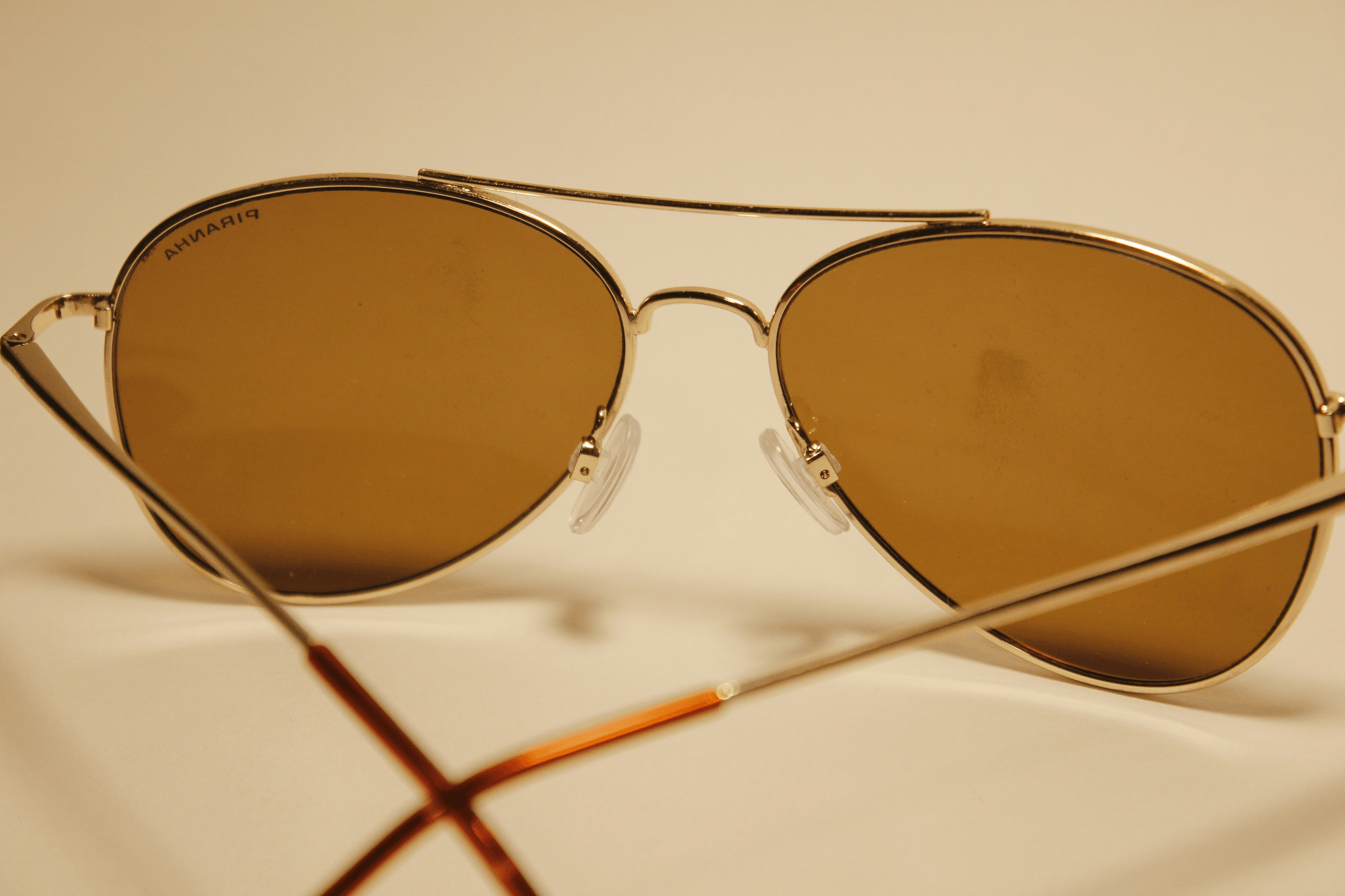 Explore amazing aviator sunglasses deals at Daposi today!
