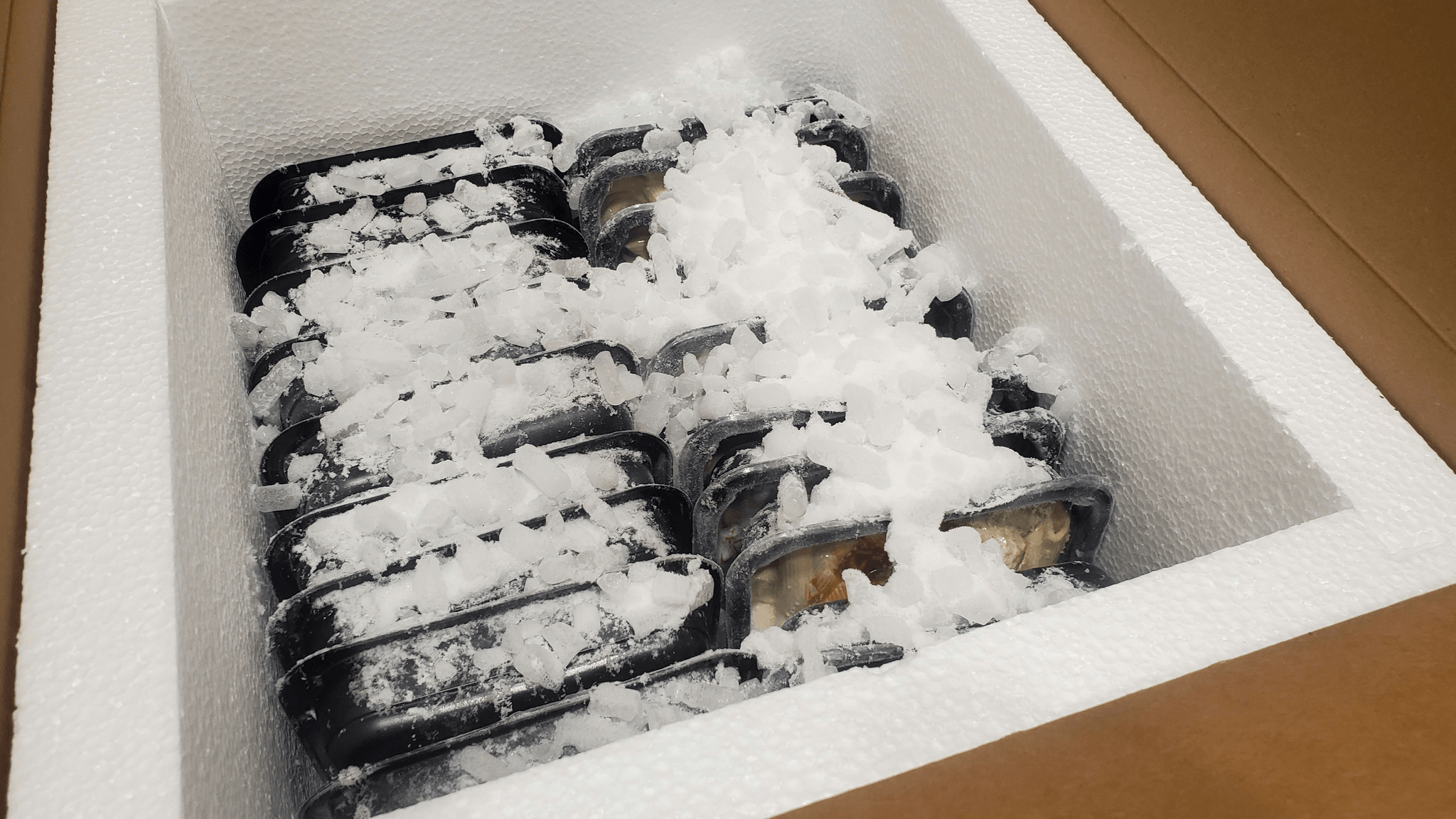 Assortment of Unitedpakstore's high-quality and sustainable freezer safe packaging options