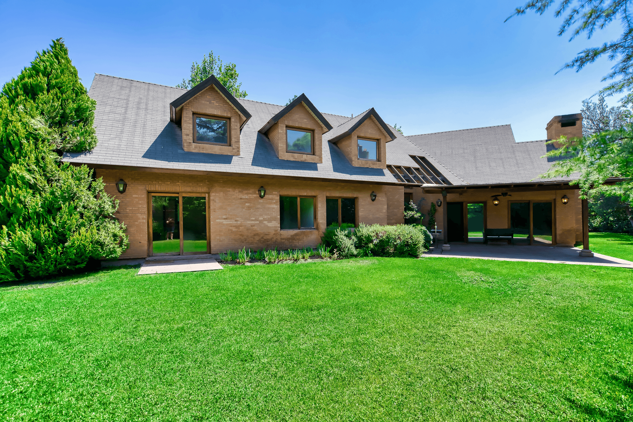 Explore various modular ranch home plans showcasing unique styles.