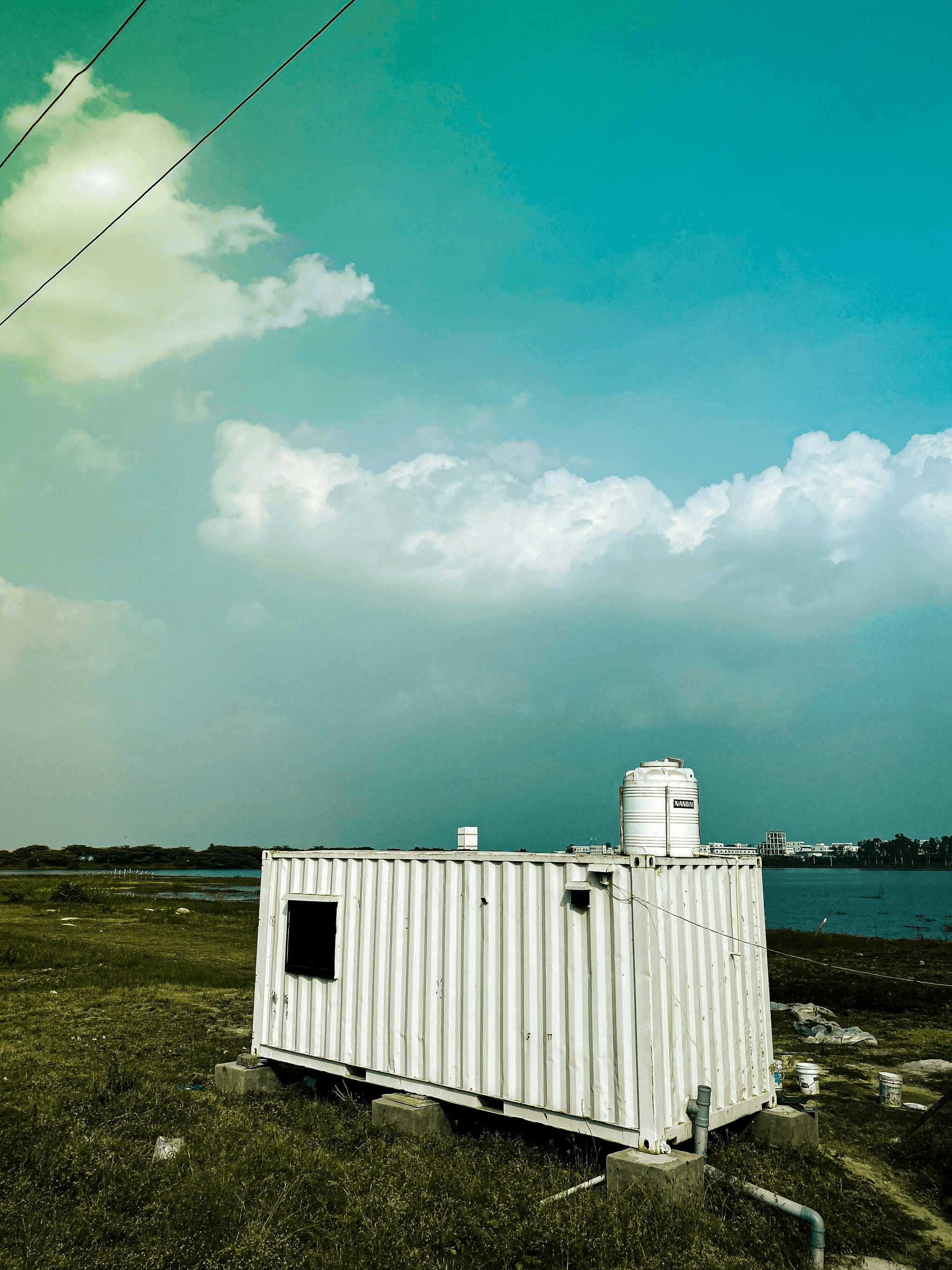 Renewable energy solutions for container house price