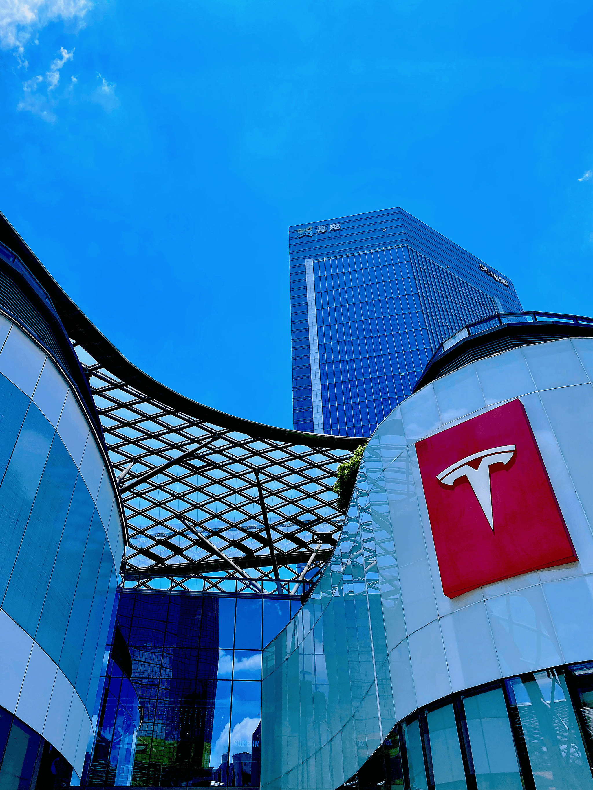 Tesla Prefab Homes shaping modern neighborhoods