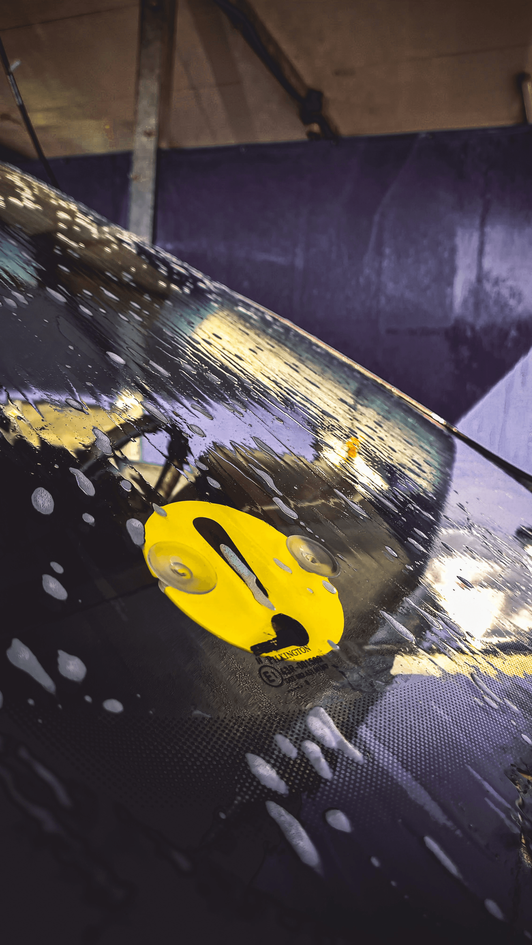Windshield suppliers offering various types of windshield wipers.