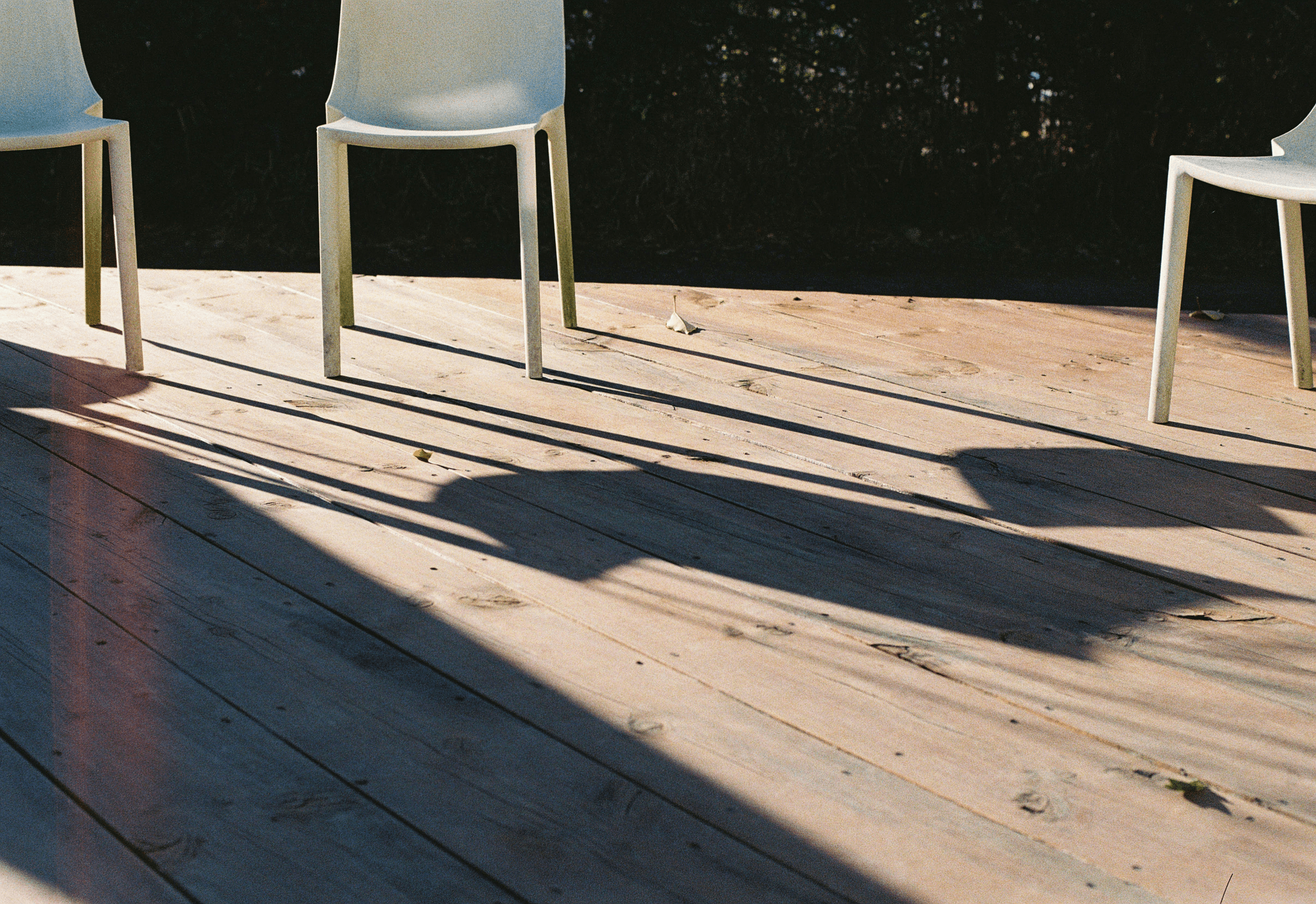 Find the best price for decking boards with beautiful composite options.