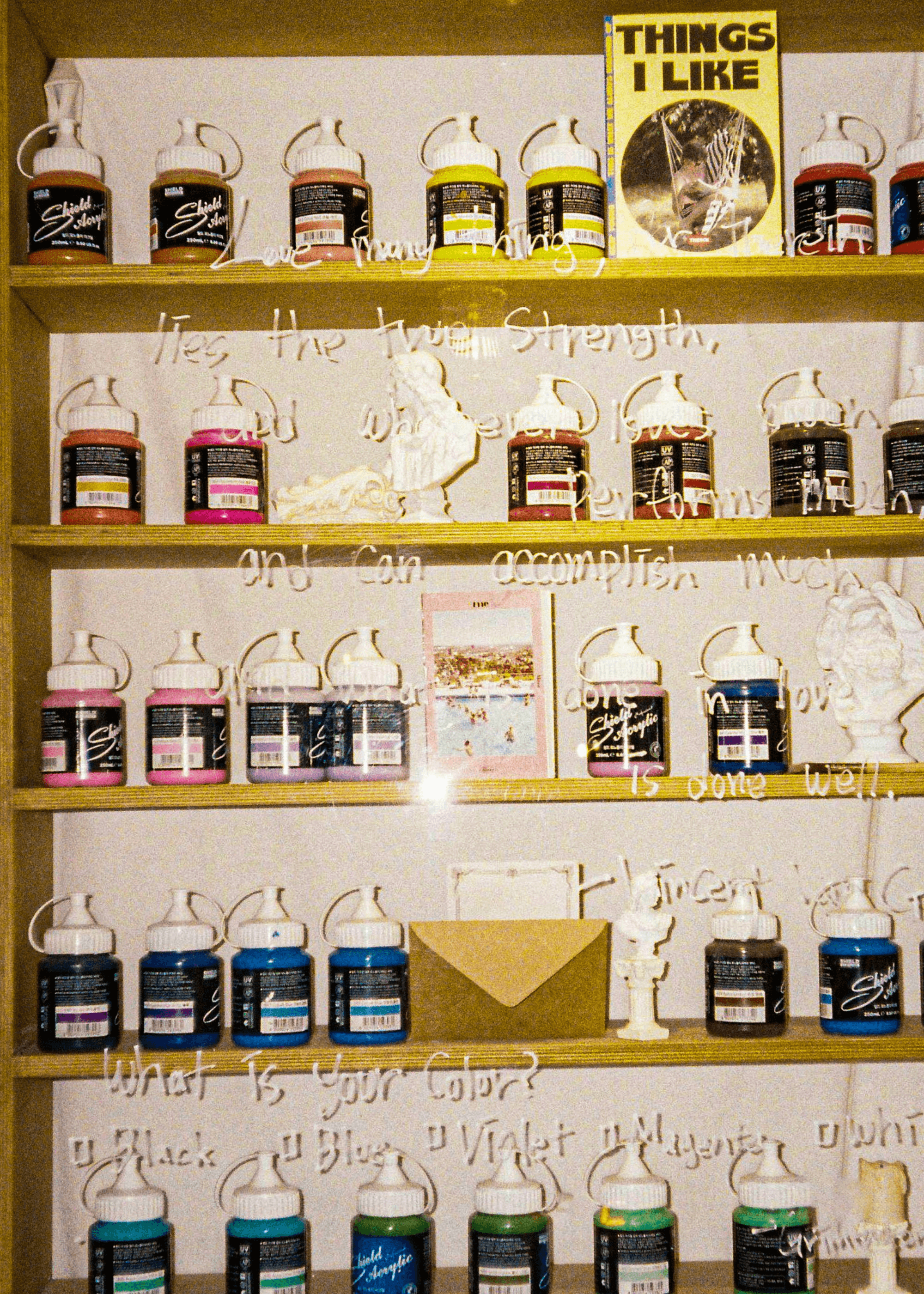 How to handle MOQ (minimum order quantity) in China with customized products on shelves