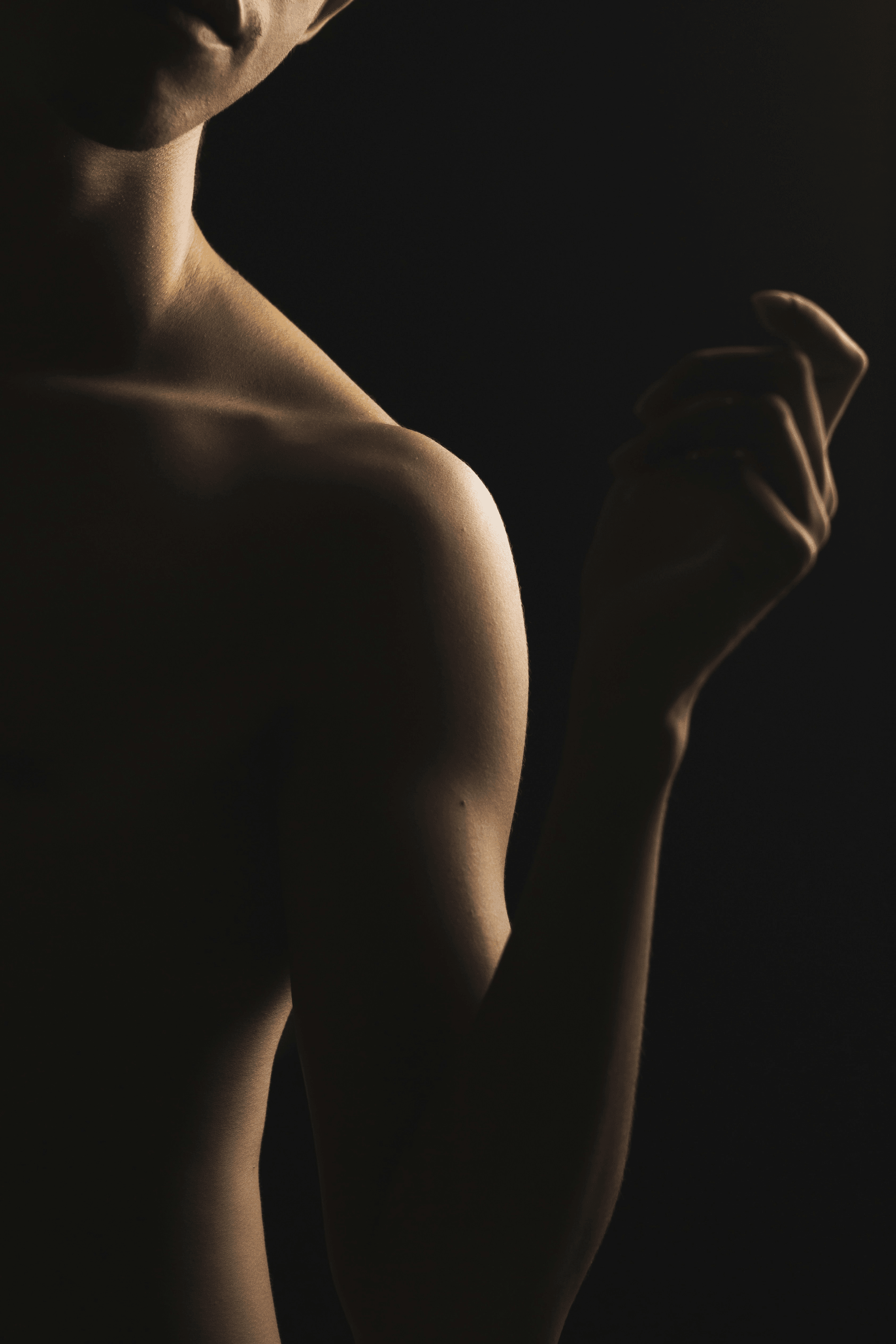 We provide professional meditation courses to help you release stress and regain inner peace and focus. calm heart meditation Our service Relaxation and stress relief of body, mind, and spirit