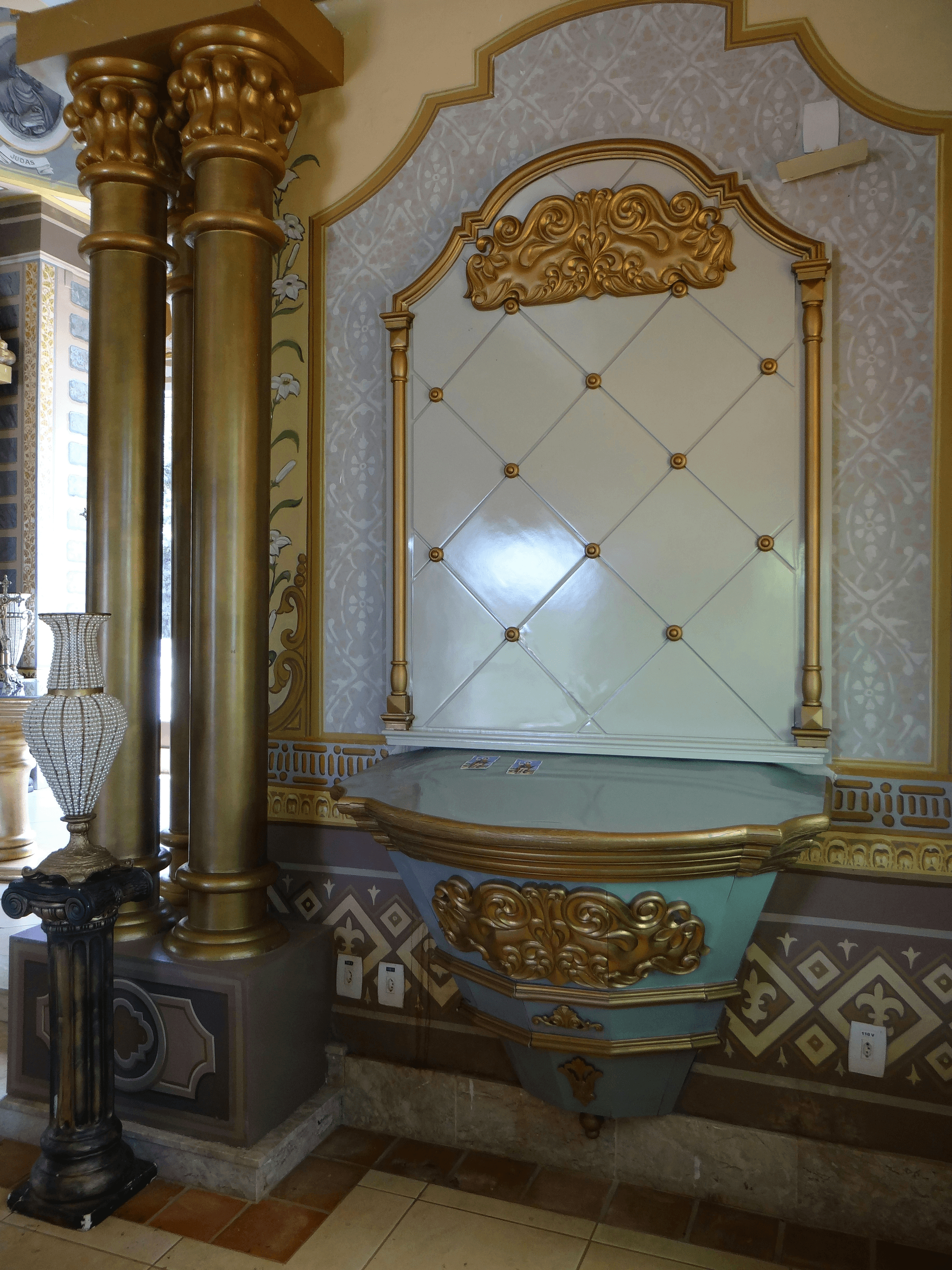 Luxury toilet brands list in opulent bathroom