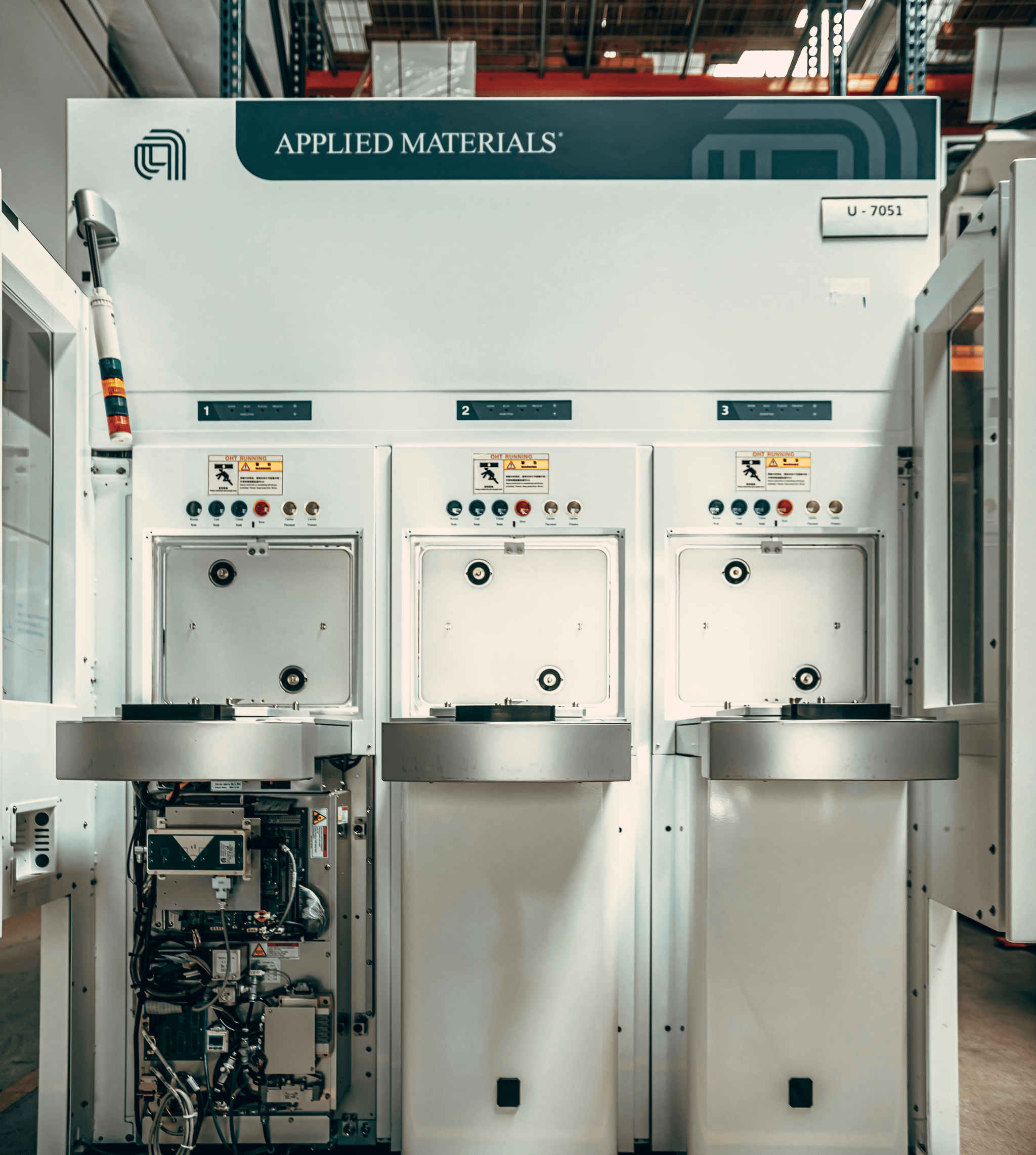 Detailed valve inspection with measuring tools