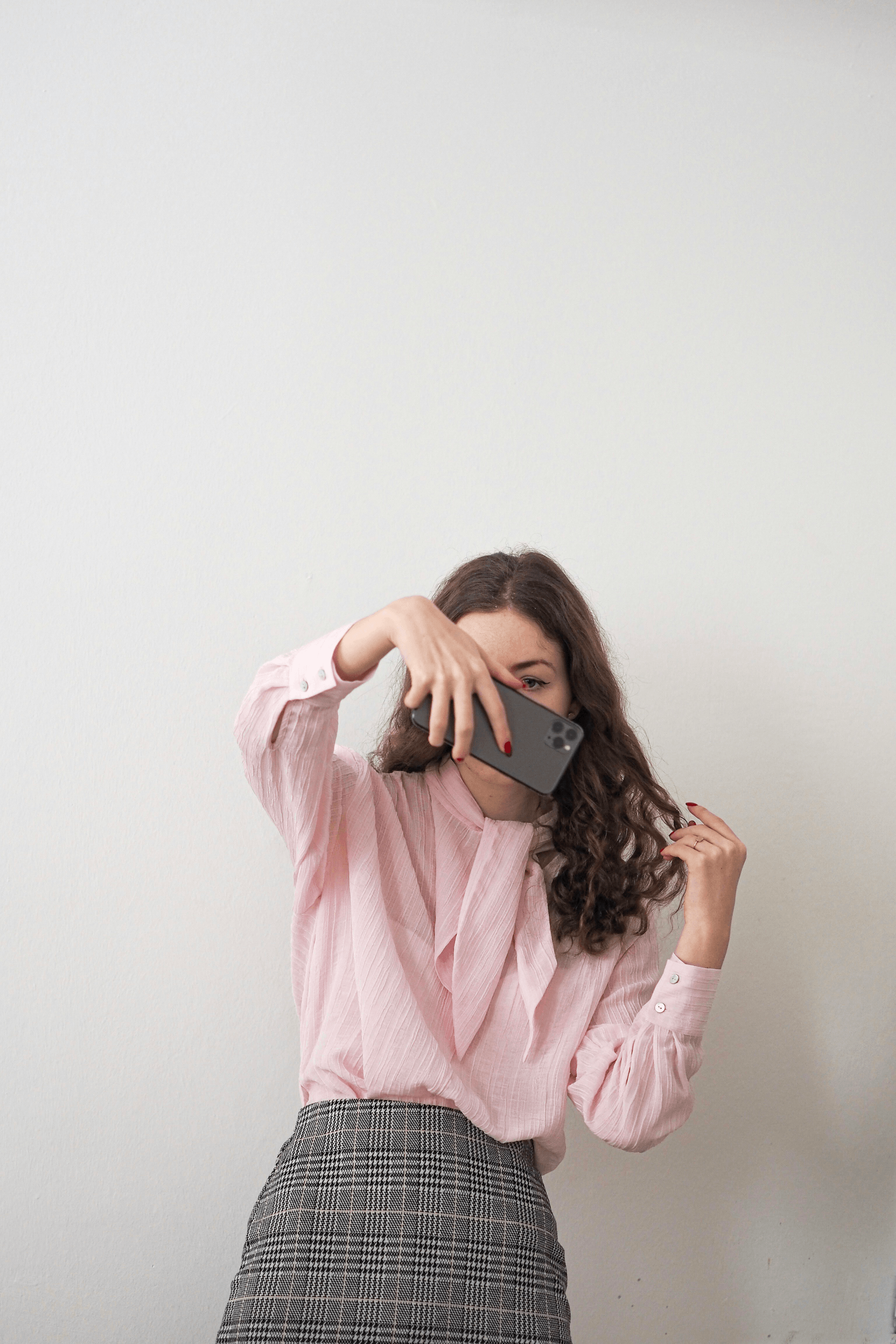 We celebrate all body types and identities, creating a safe space for everyone to express their unique beauty. Inclusive Experience Our Services Empowering photoshoots for everyone