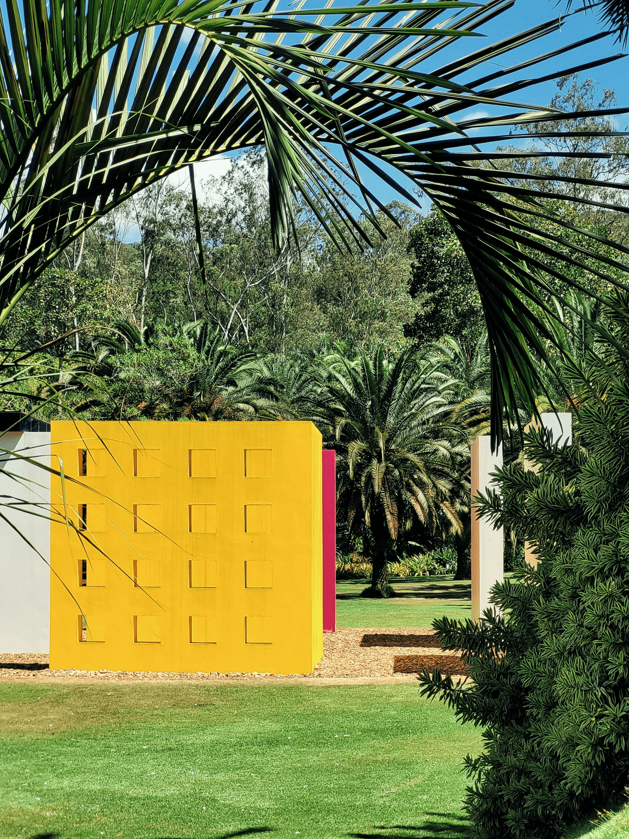 Innovative design of a modern container school