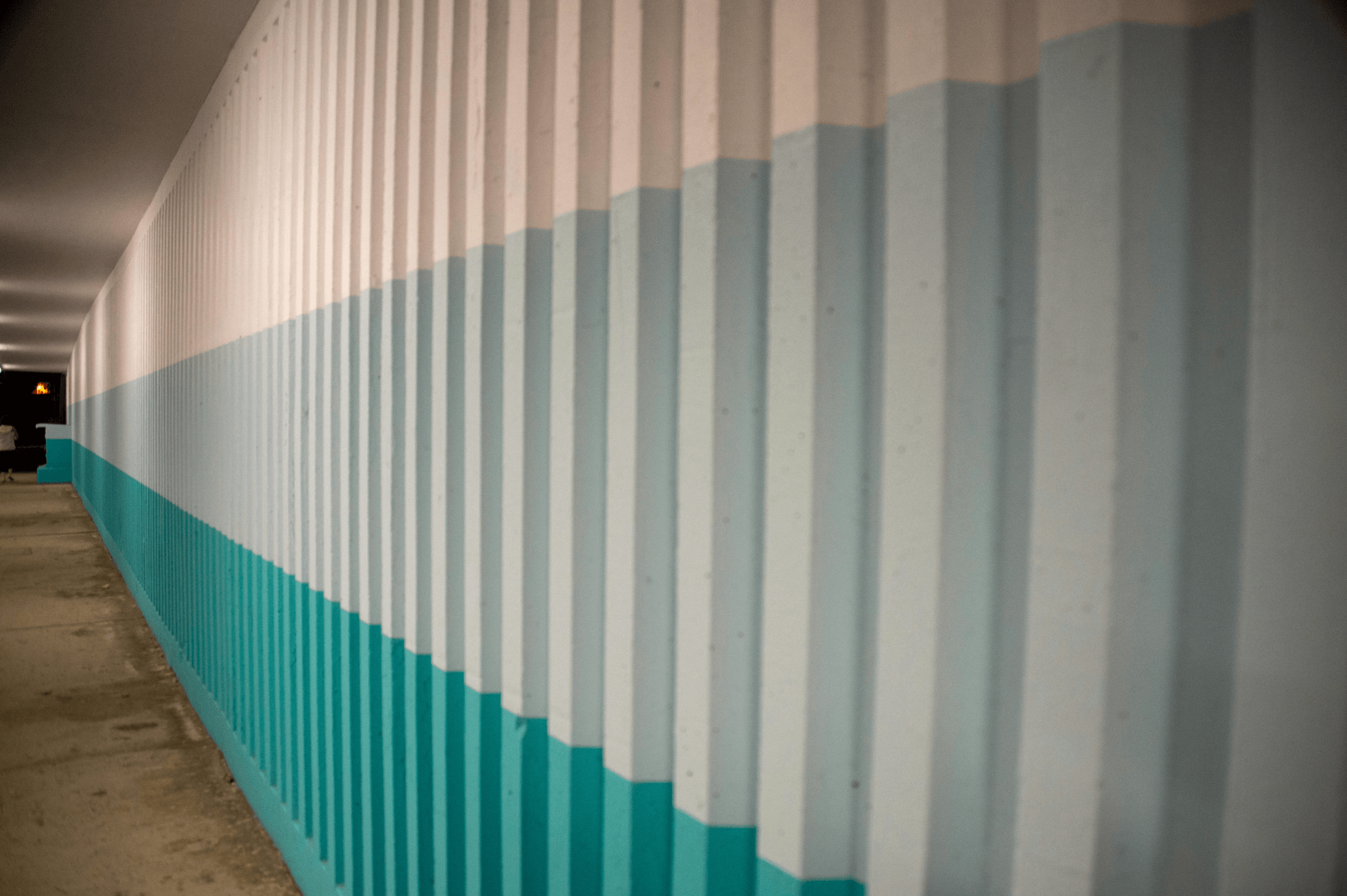 interior elegante usando contenedores de obra para vivienda