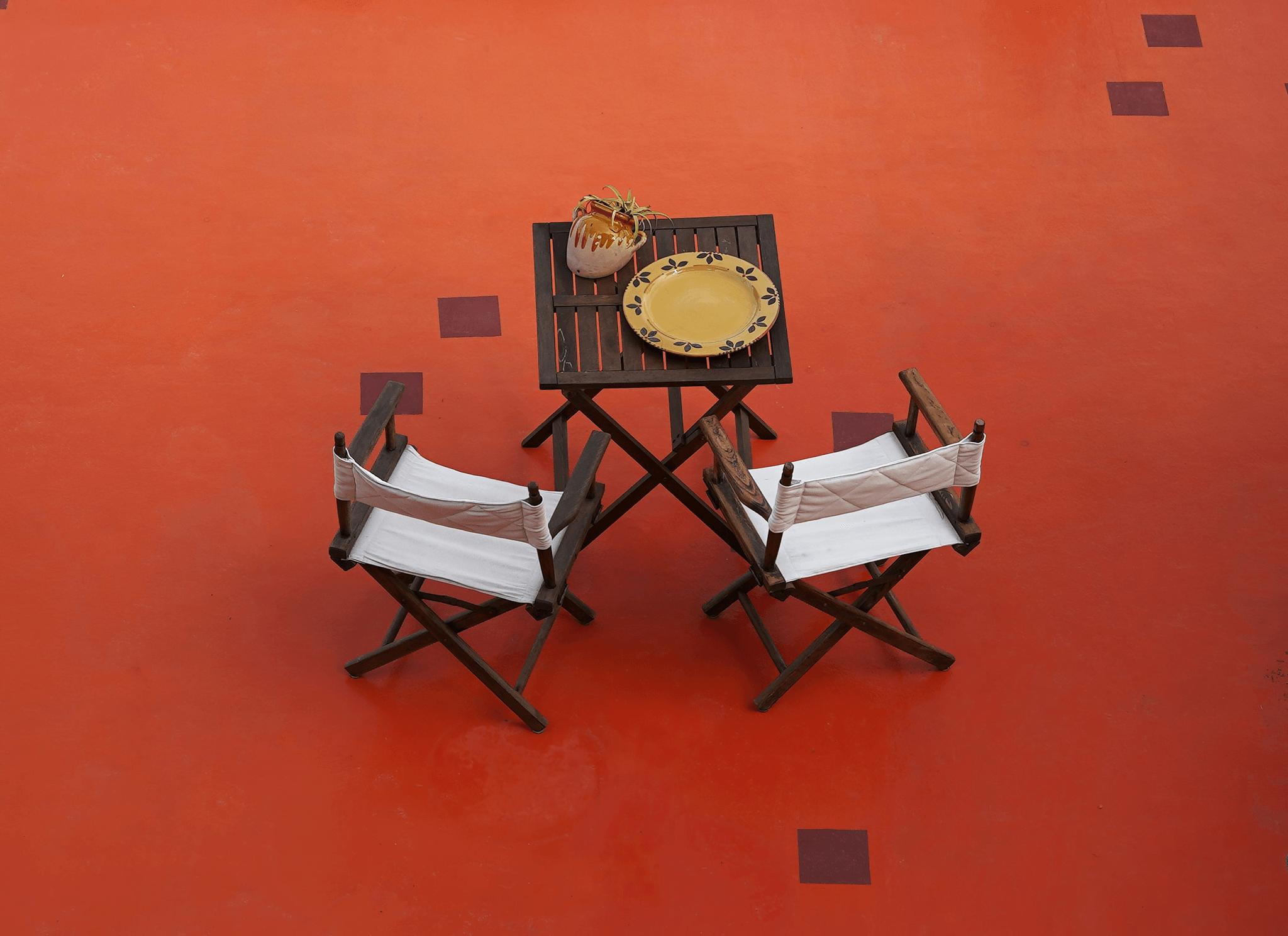 Outdoor floor tile options for versatile patio design