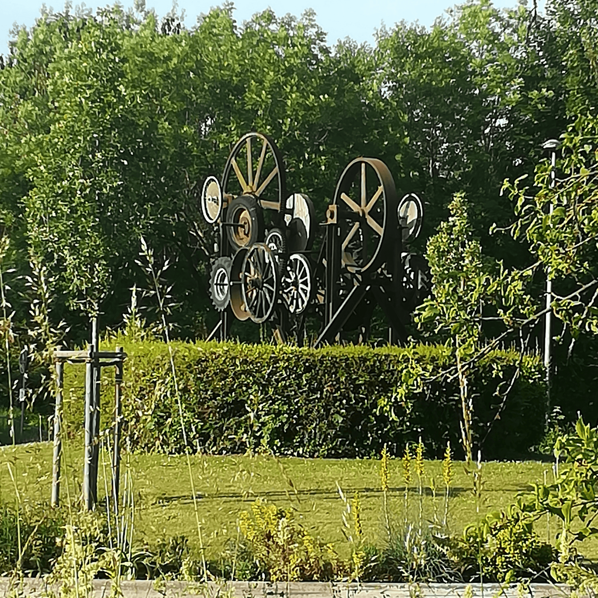 Stunning stainless steel kinetic art sculpture from China outdoor decor supplier