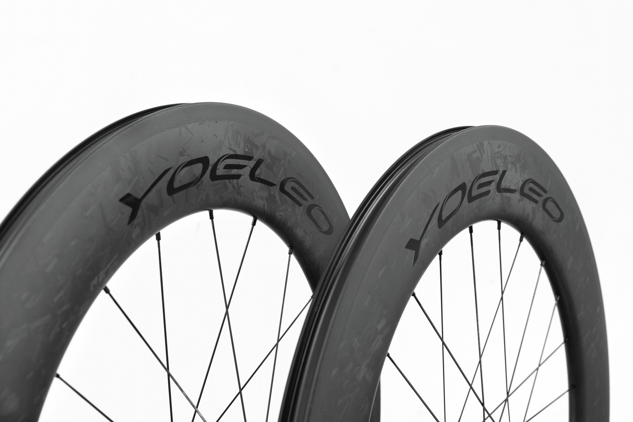 ロードバイク　タイヤ　高性能