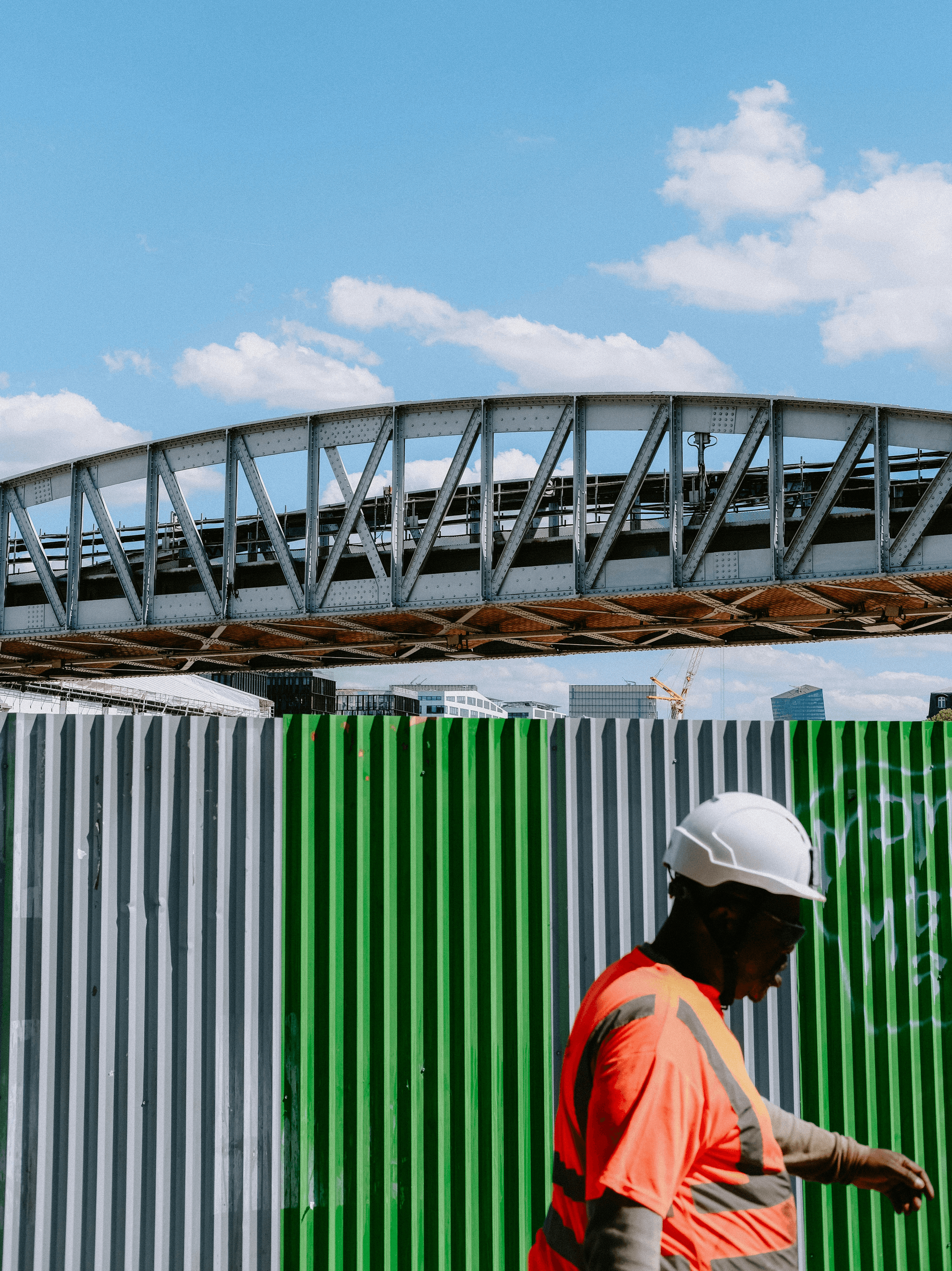Construction site showcasing steel modular house assembly process.