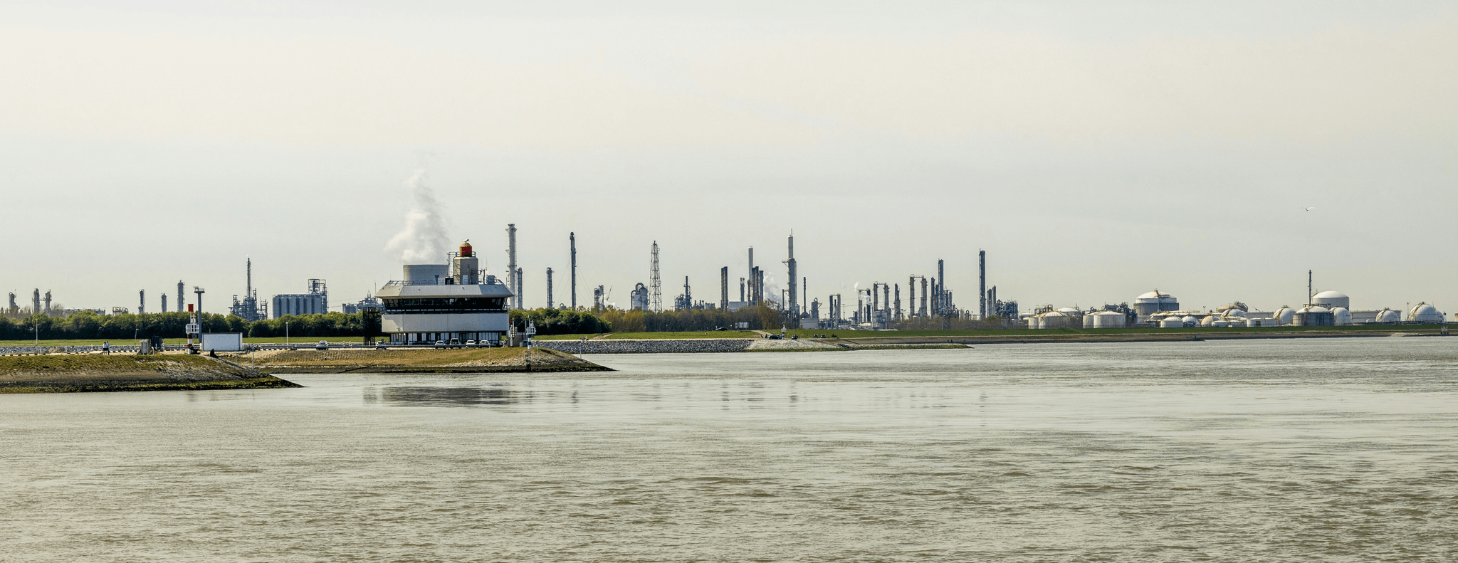 Innovative oil rig housing solutions enhancing worker comfort.