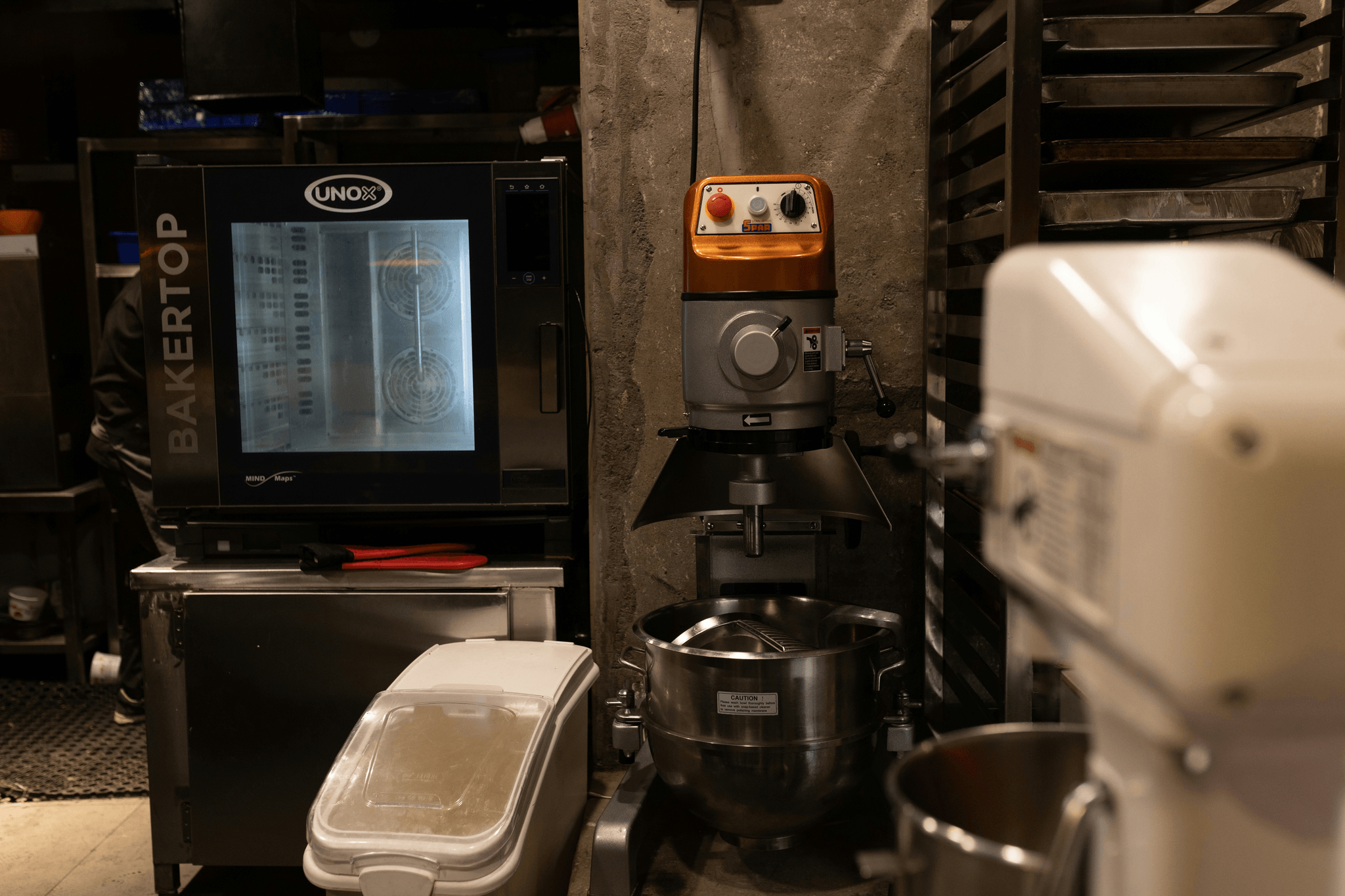 Commercial kitchen equipment manufacturers presenting top-quality products