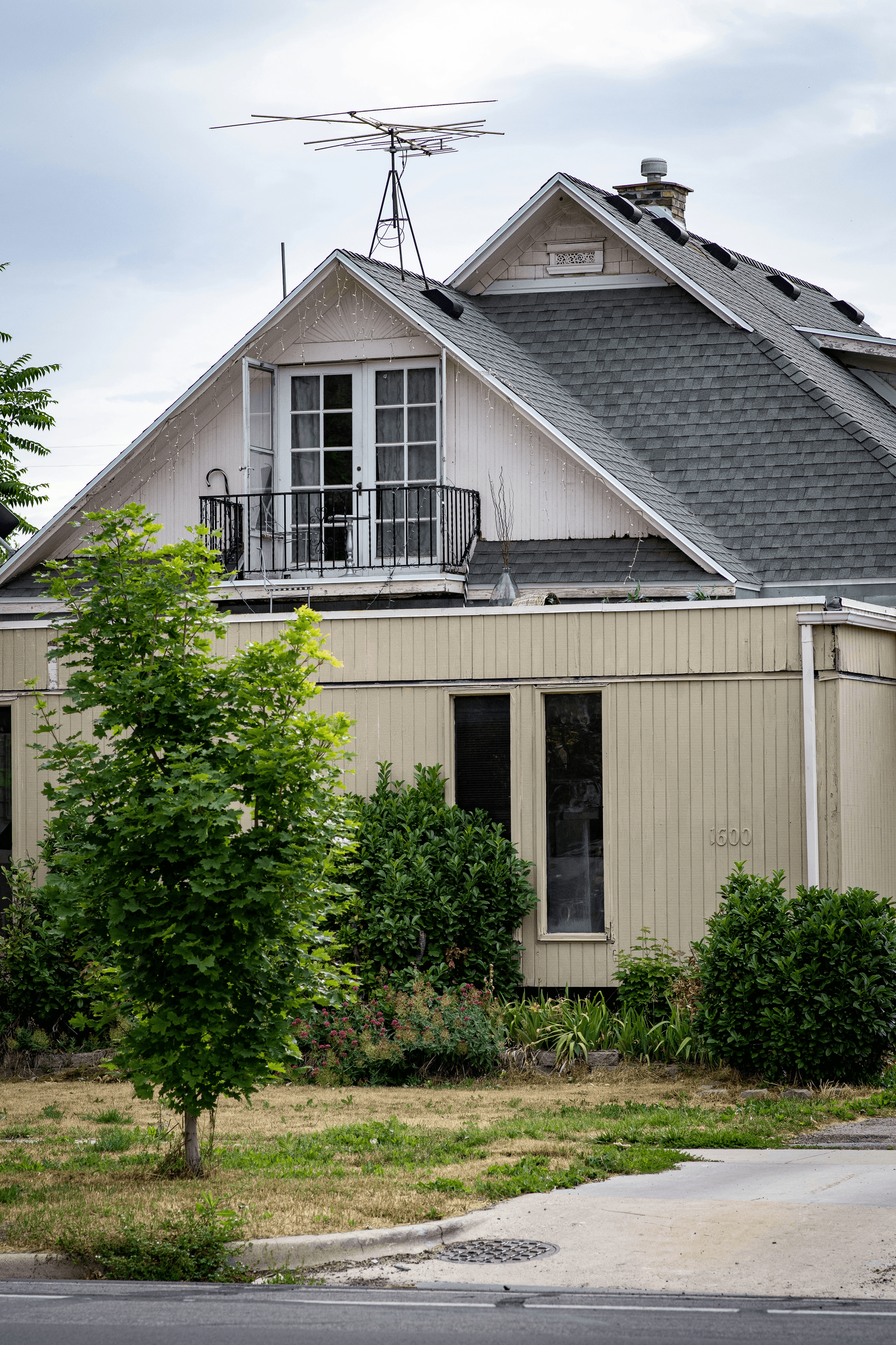 Comparing Prefab Home Cost vs Traditional Home Cost