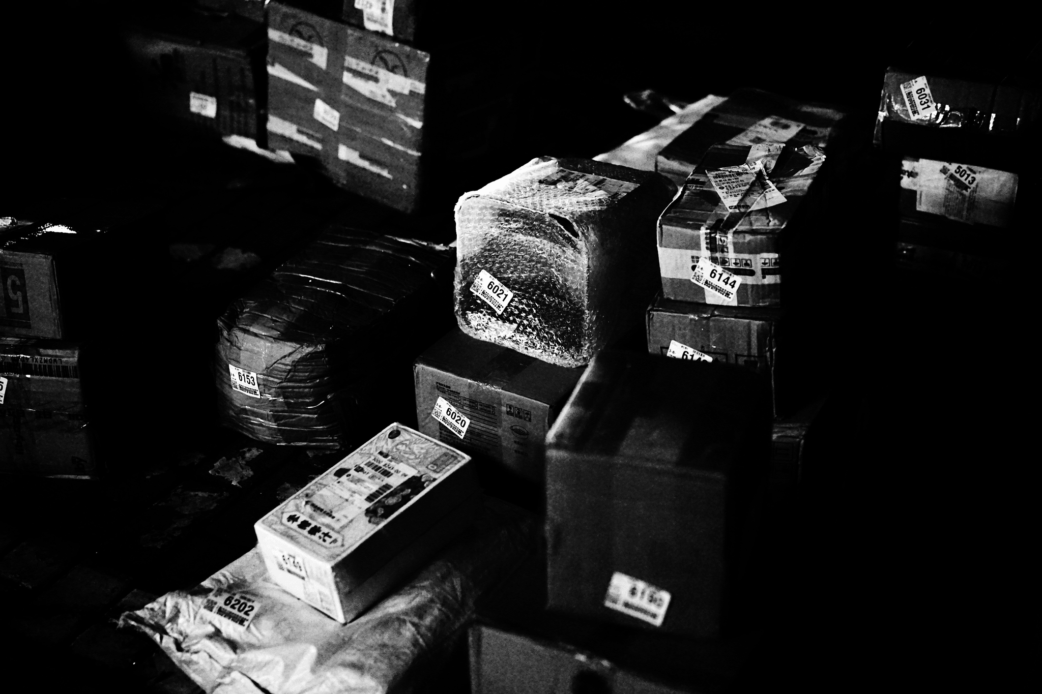 UPS Storage Battery inspection with Material Test Reports and Packing List verification