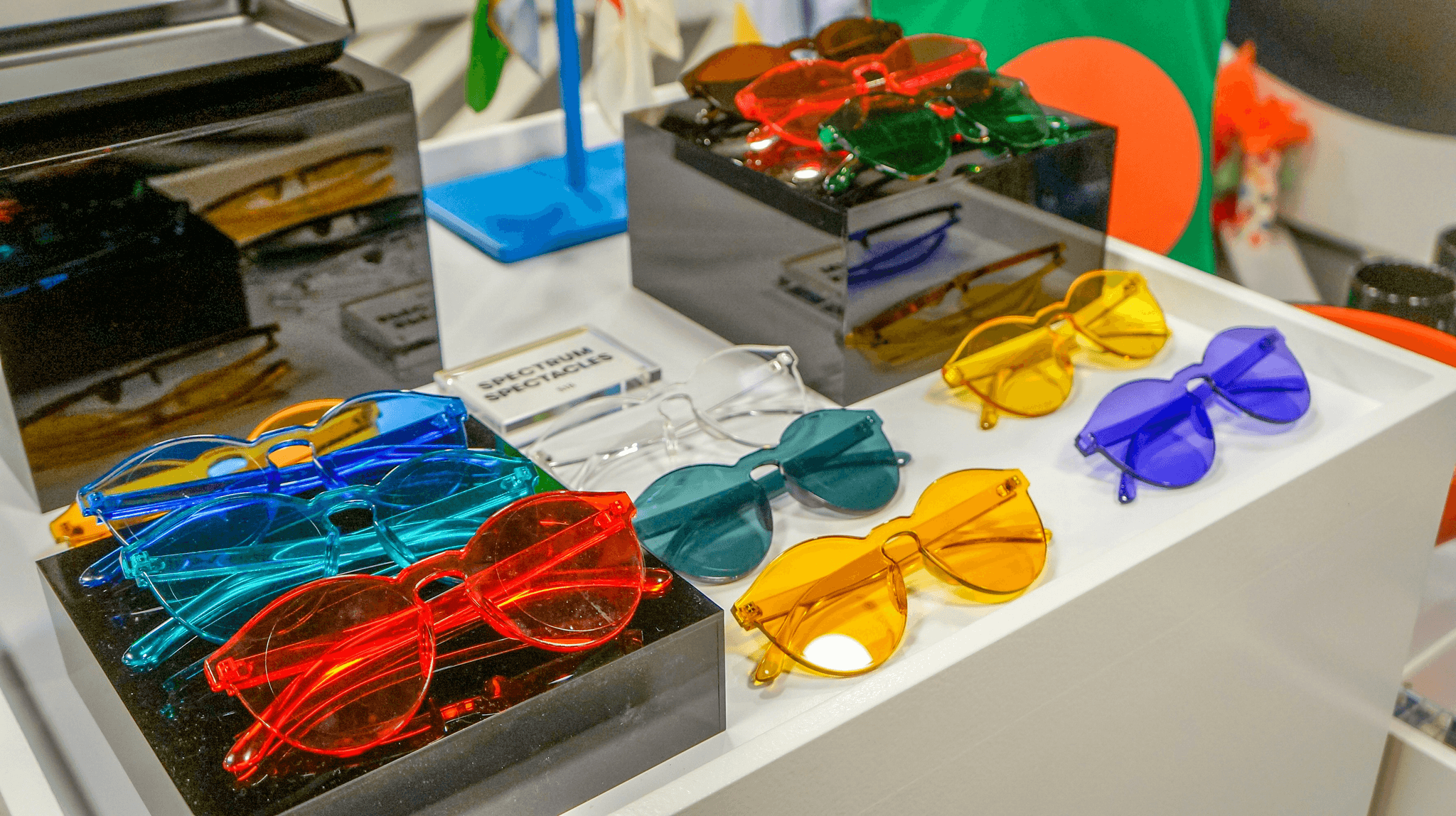 Exploring tr glasses material options in stylish eyeglass frames