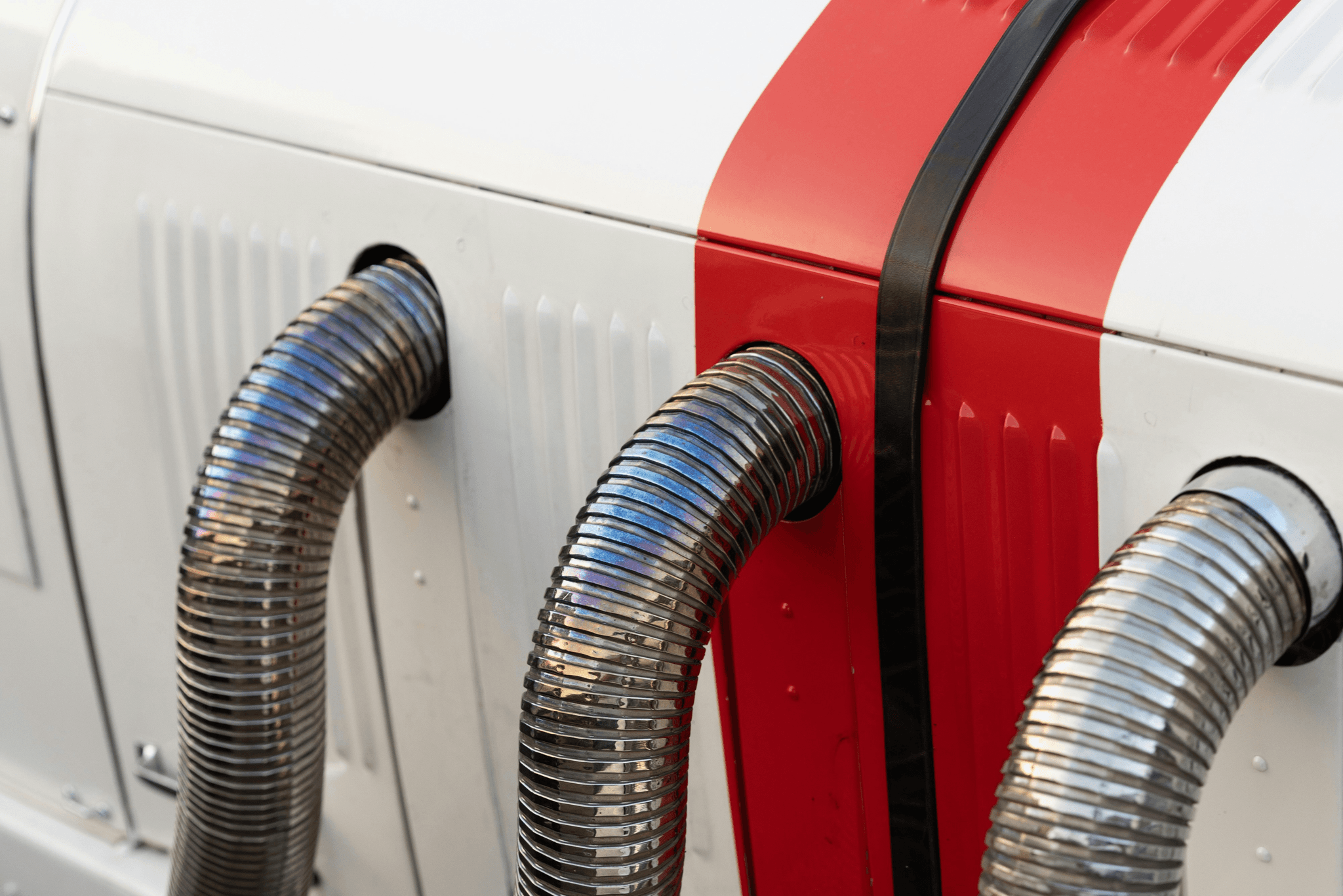 Aircraft refueling truck providing efficient service during aircraft refueling.