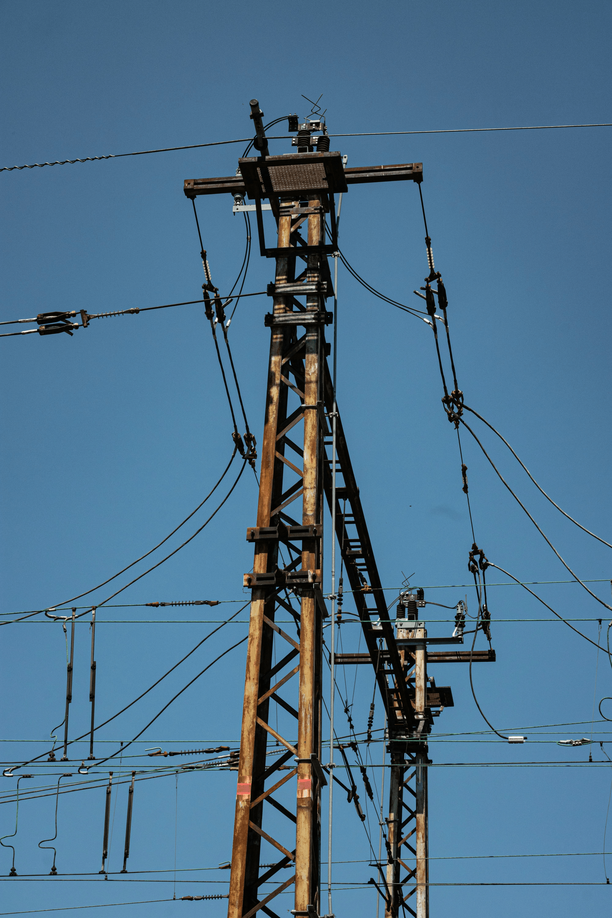 Guard wire in transmission line protecting overhead conductors.