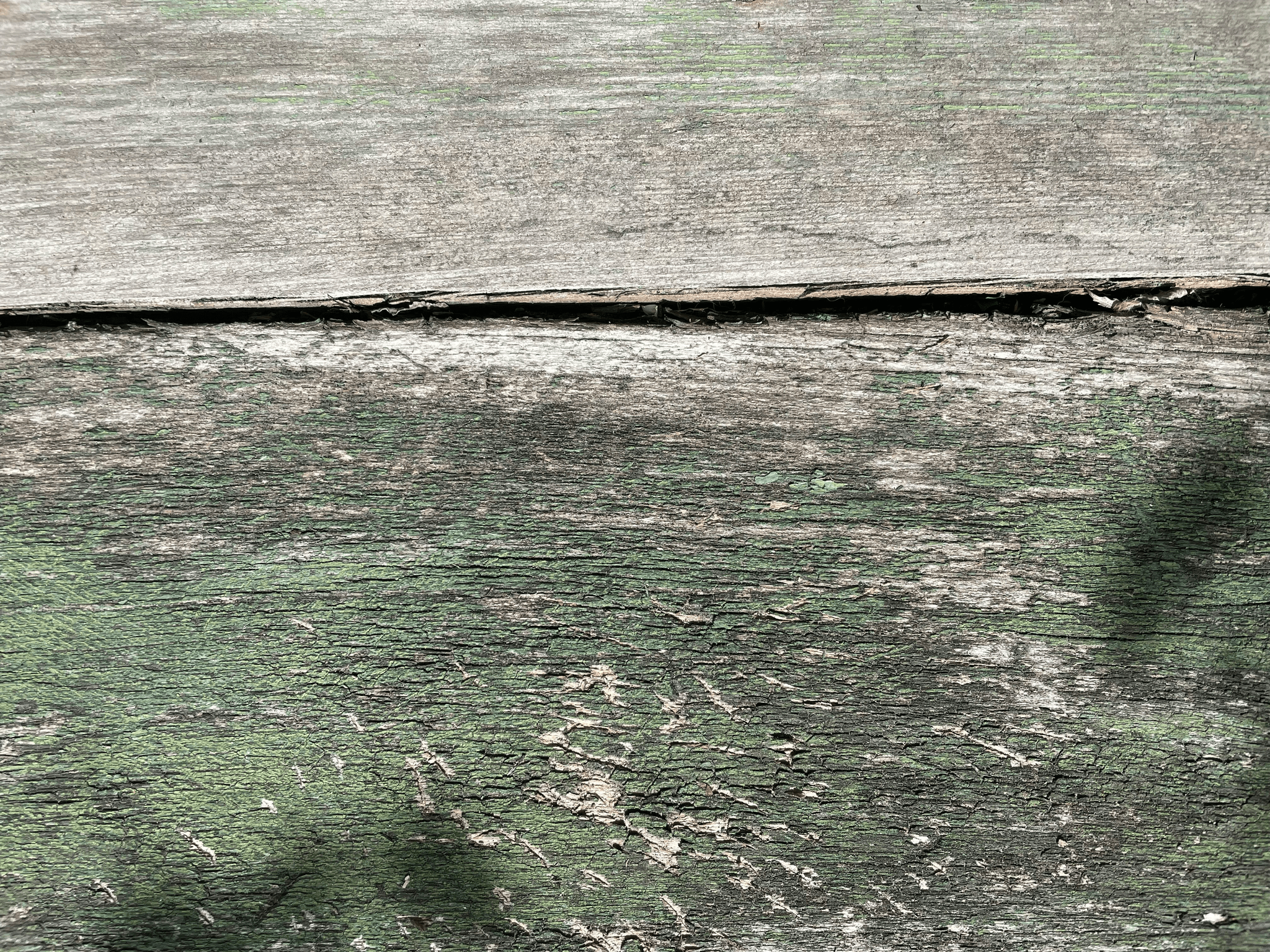 Common trex decking problems including fading and scratches.