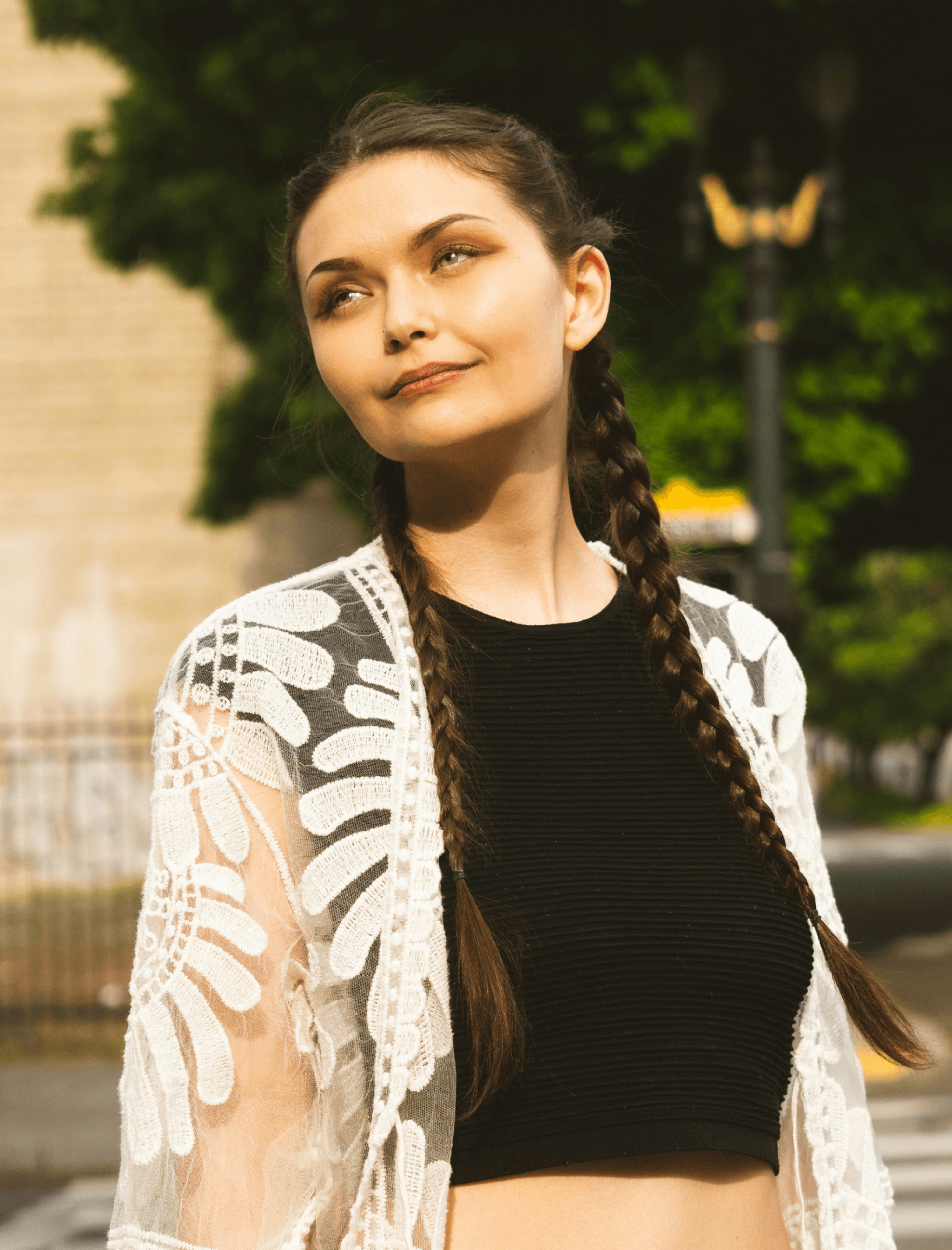 woman showcasing bulk braiding human hair in classic braid style