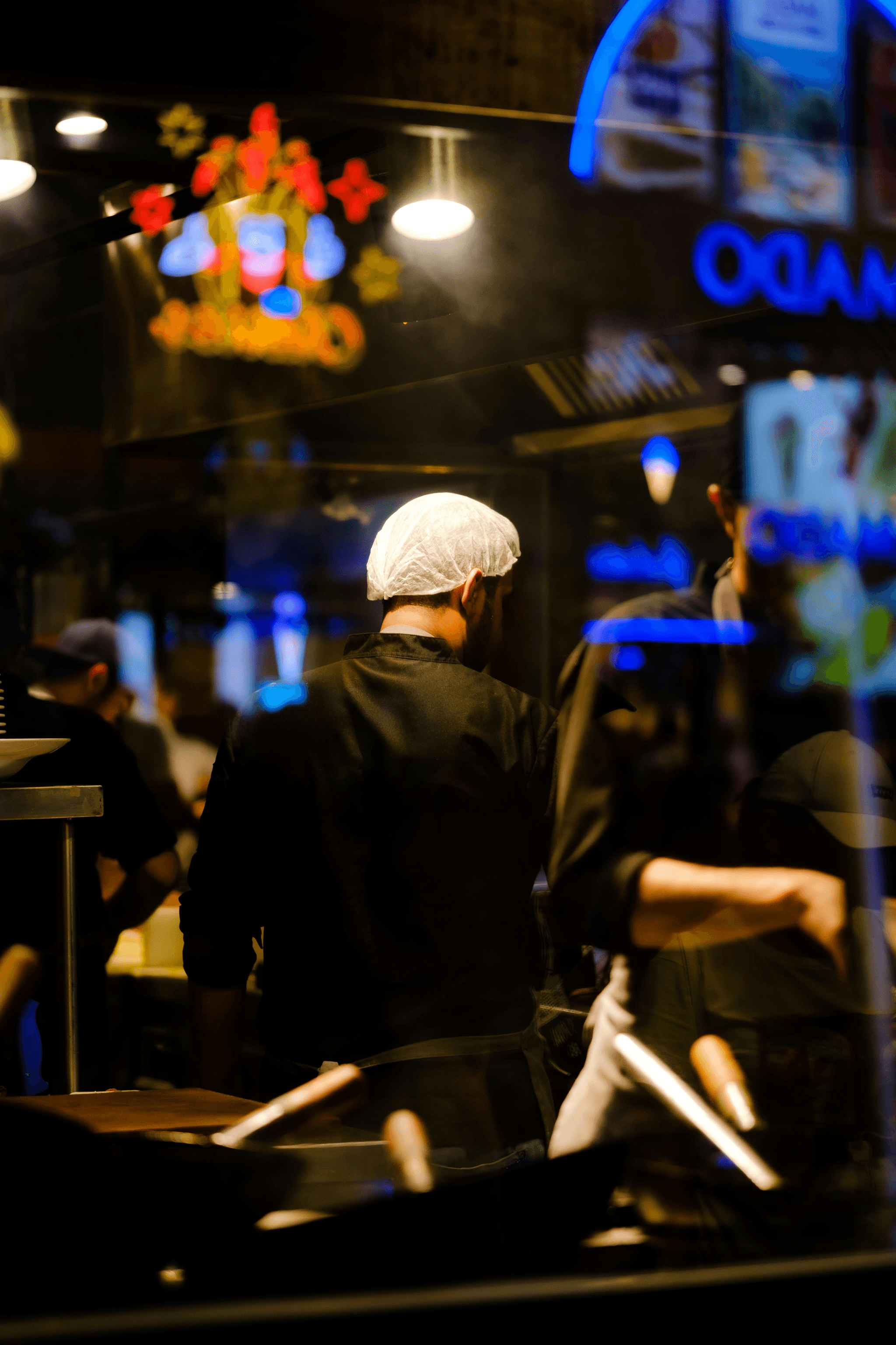 sourcing food for a restaurant company with fresh local ingredients