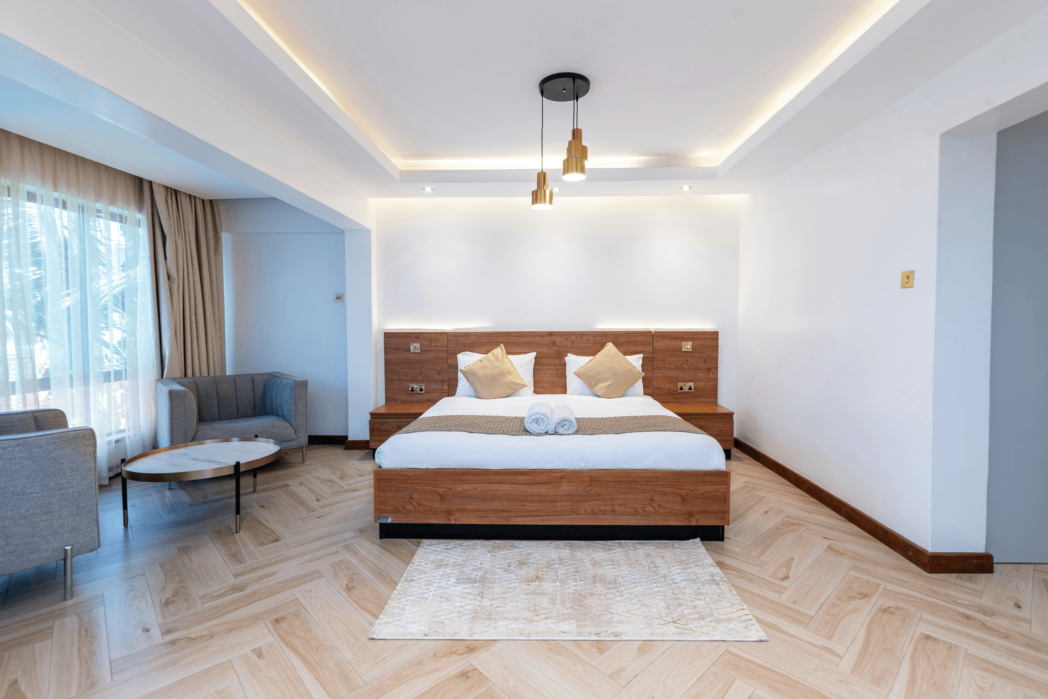 Luxurious hotel accommodation for temporary housing on construction site