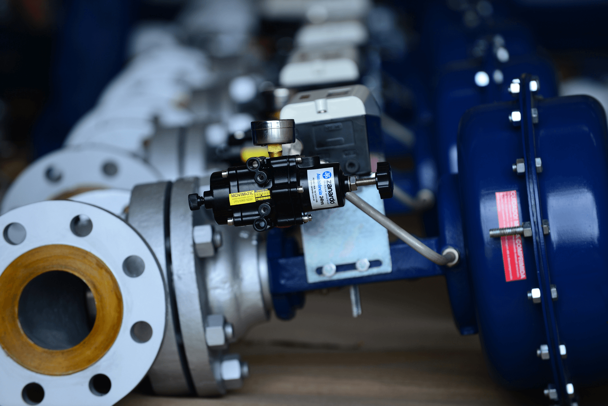 Electric actuator valve controlling fluid flow in industrial application