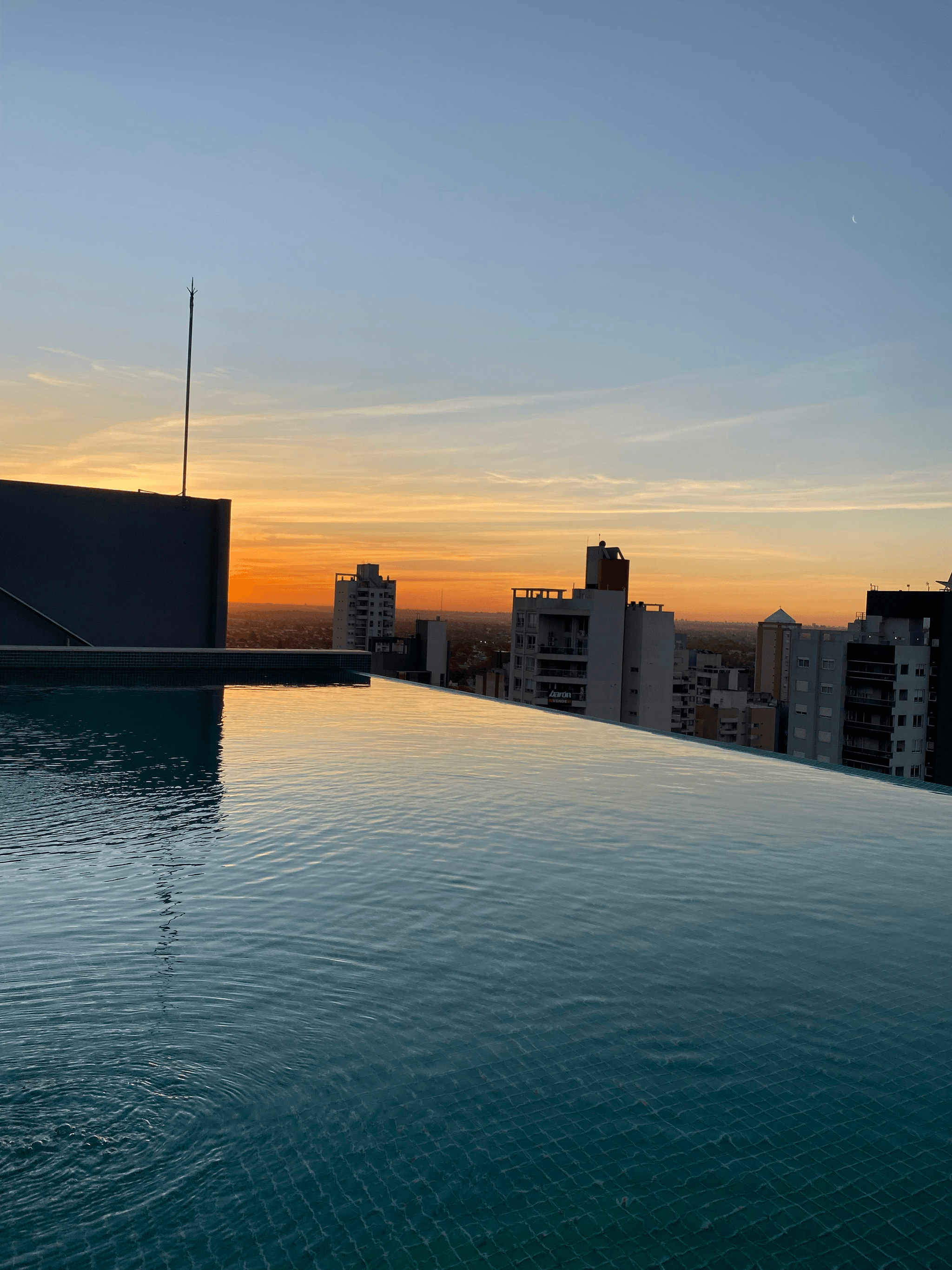 Luxurious beach house with infinity pool overlooking ocean